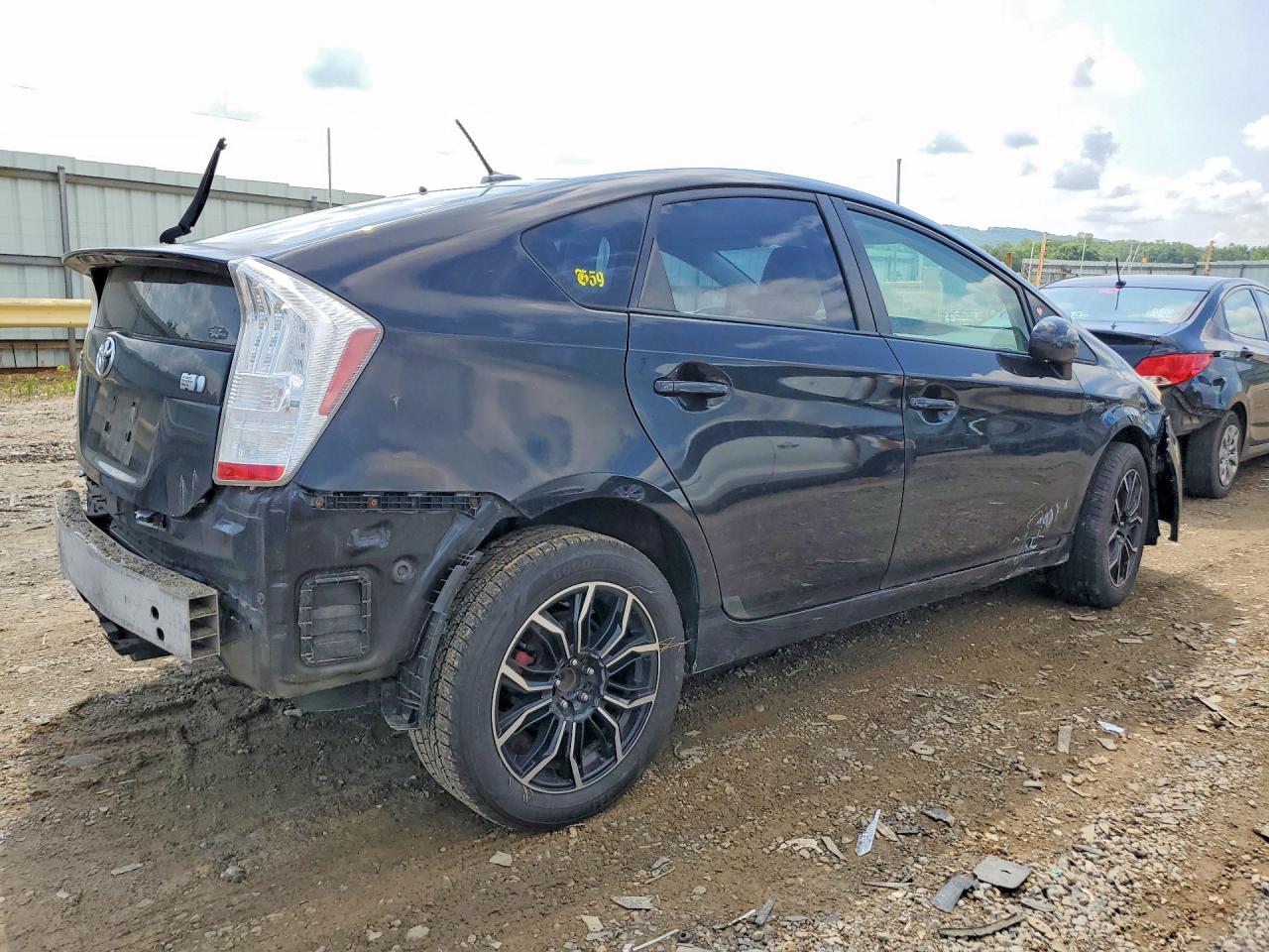 2011 Toyota Prius Three Black vin: JTDKN3DU9B5272352