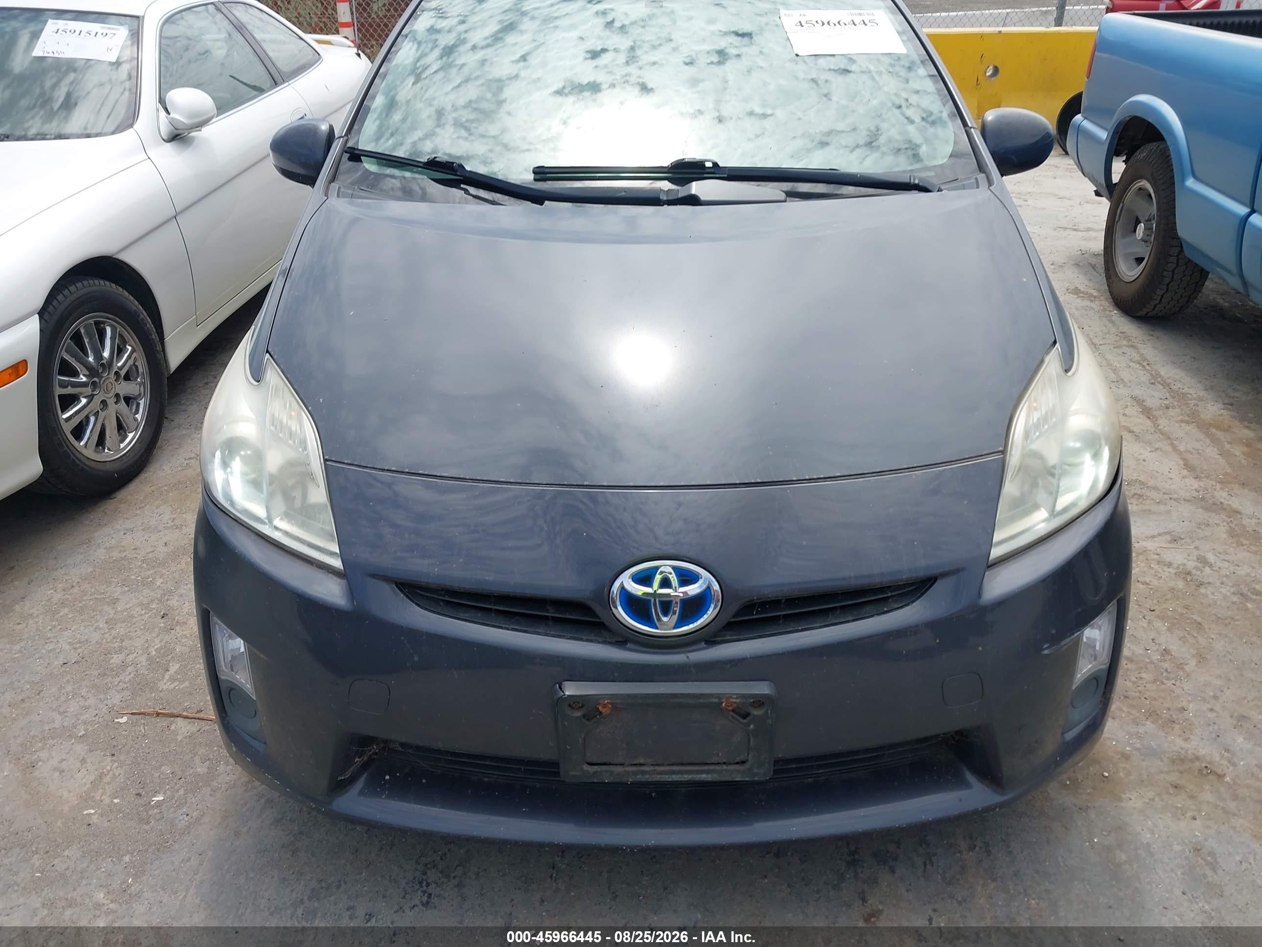 2011 Toyota Prius Two Серый vin: JTDKN3DU9B5311862