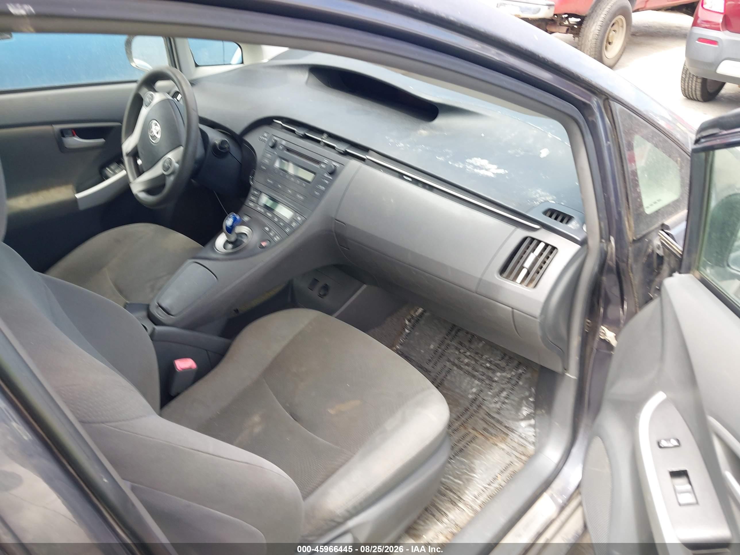 2011 Toyota Prius Two Серый vin: JTDKN3DU9B5311862