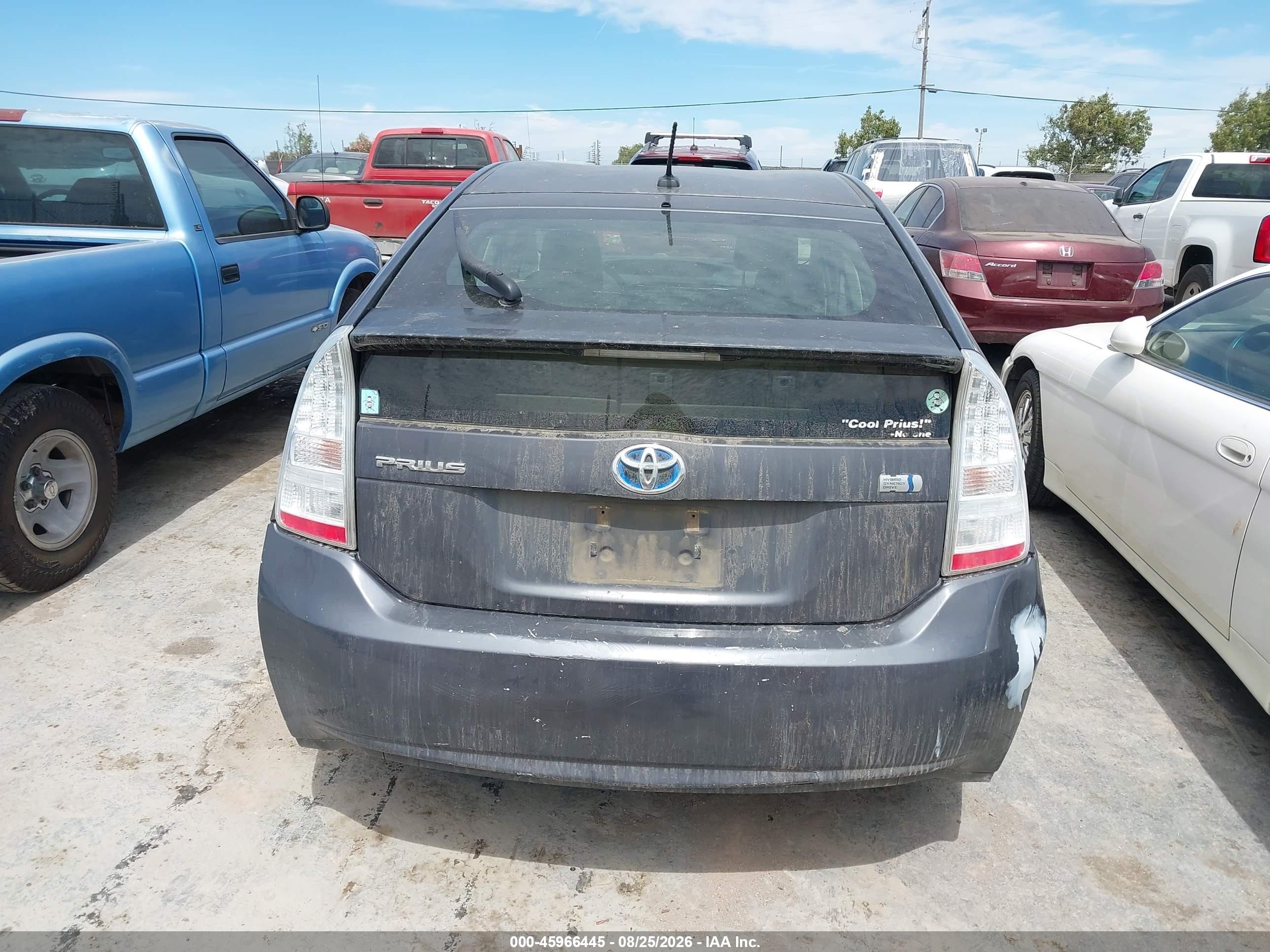 2011 Toyota Prius Two Серый vin: JTDKN3DU9B5311862