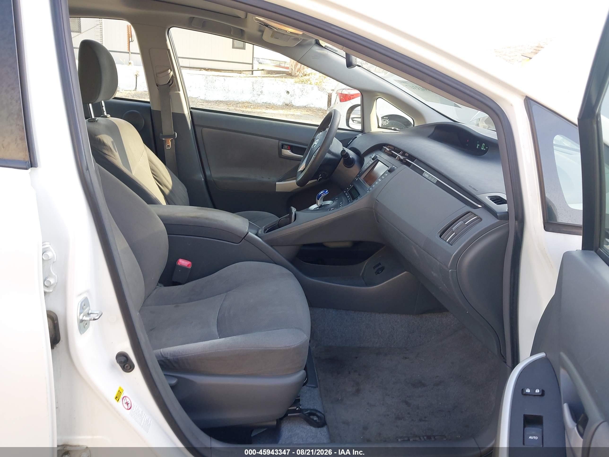 2011 Toyota Prius Three White vin: JTDKN3DU9B5315989