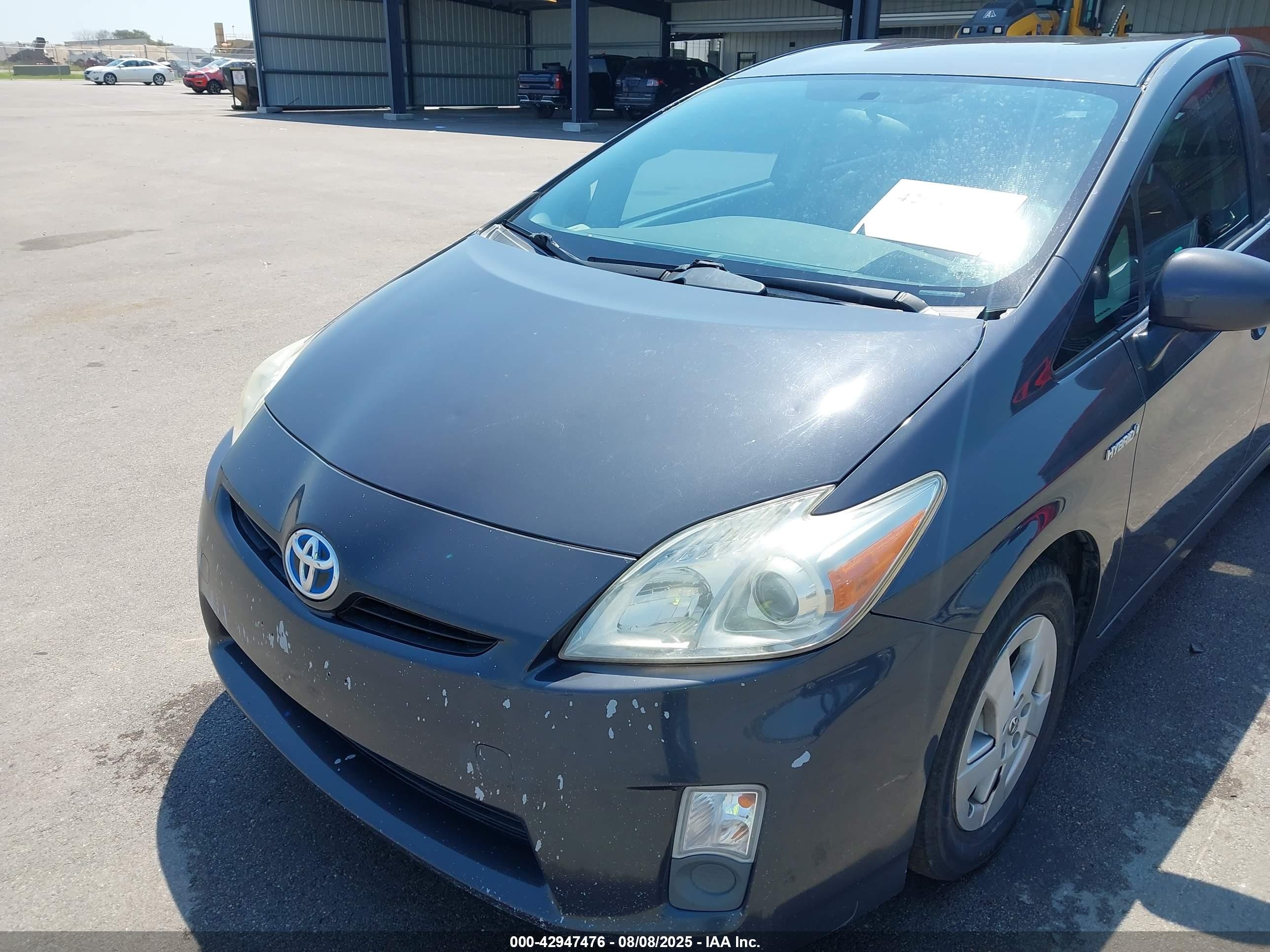 2011 Toyota Prius Three Серый vin: JTDKN3DU9B5339984
