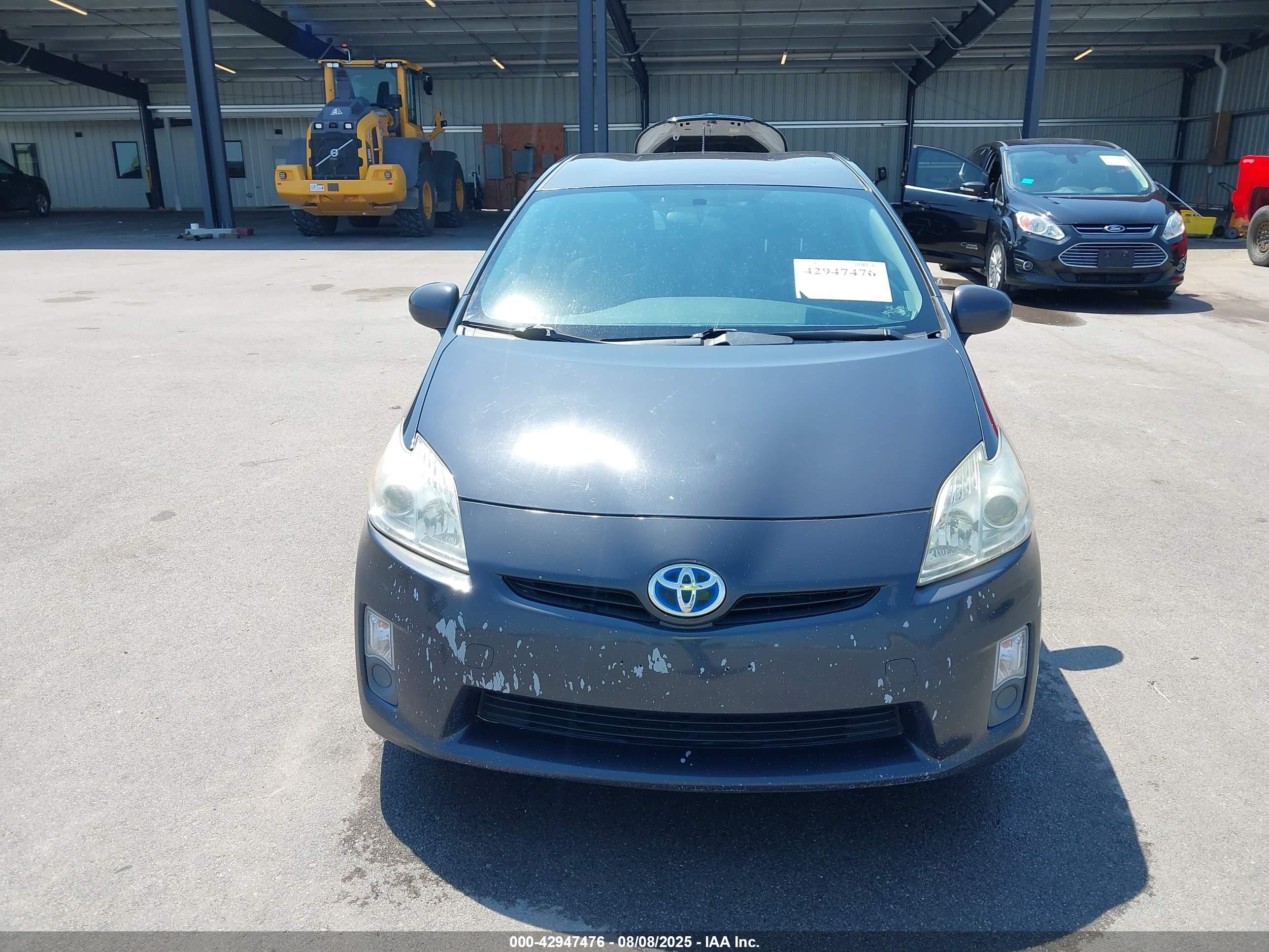 2011 Toyota Prius Three Серый vin: JTDKN3DU9B5339984