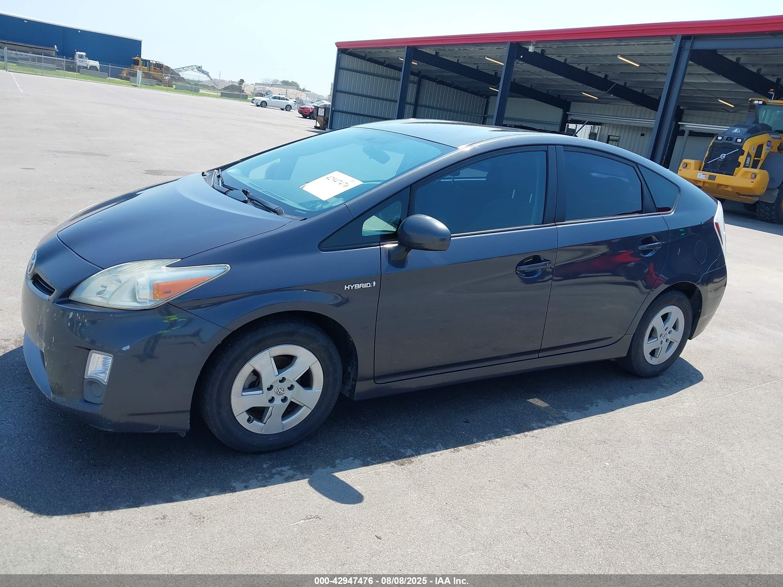 2011 Toyota Prius Three Серый vin: JTDKN3DU9B5339984