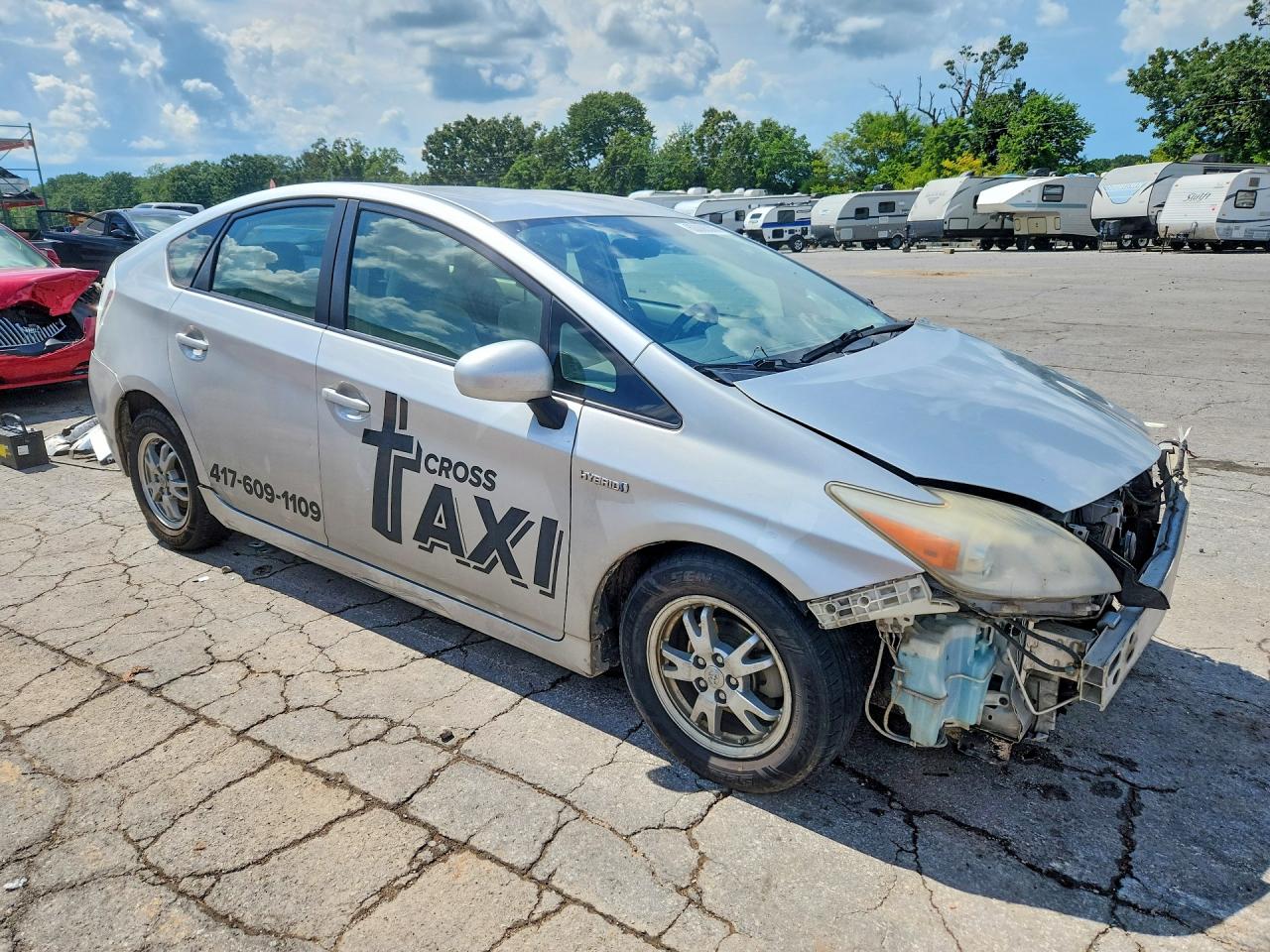 2011 Toyota Prius Two Silver vin: JTDKN3DU9B5342335