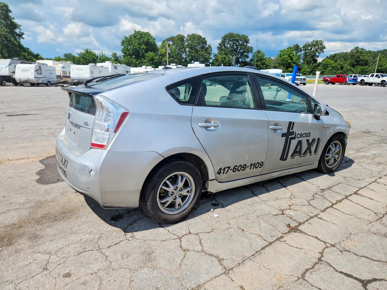 2011 Toyota Prius Two Silver vin: JTDKN3DU9B5342335