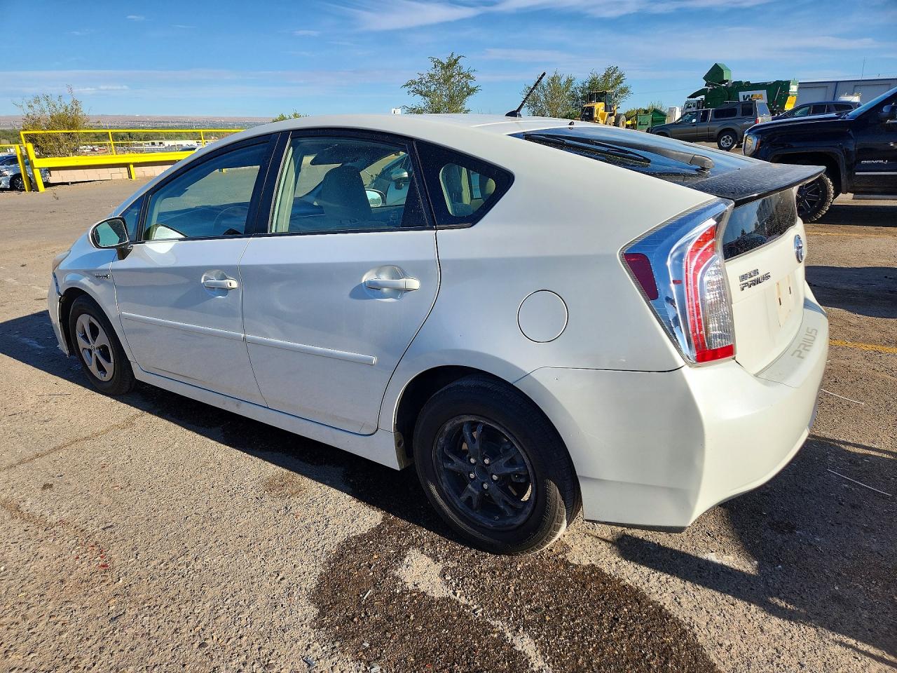 2012 Toyota Prius Two Белый vin: JTDKN3DU9C1577262