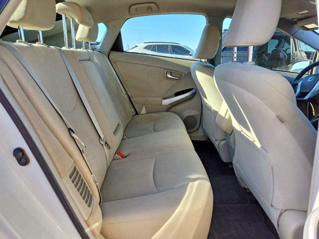 2012 Toyota Prius Two Белый vin: JTDKN3DU9C1577262