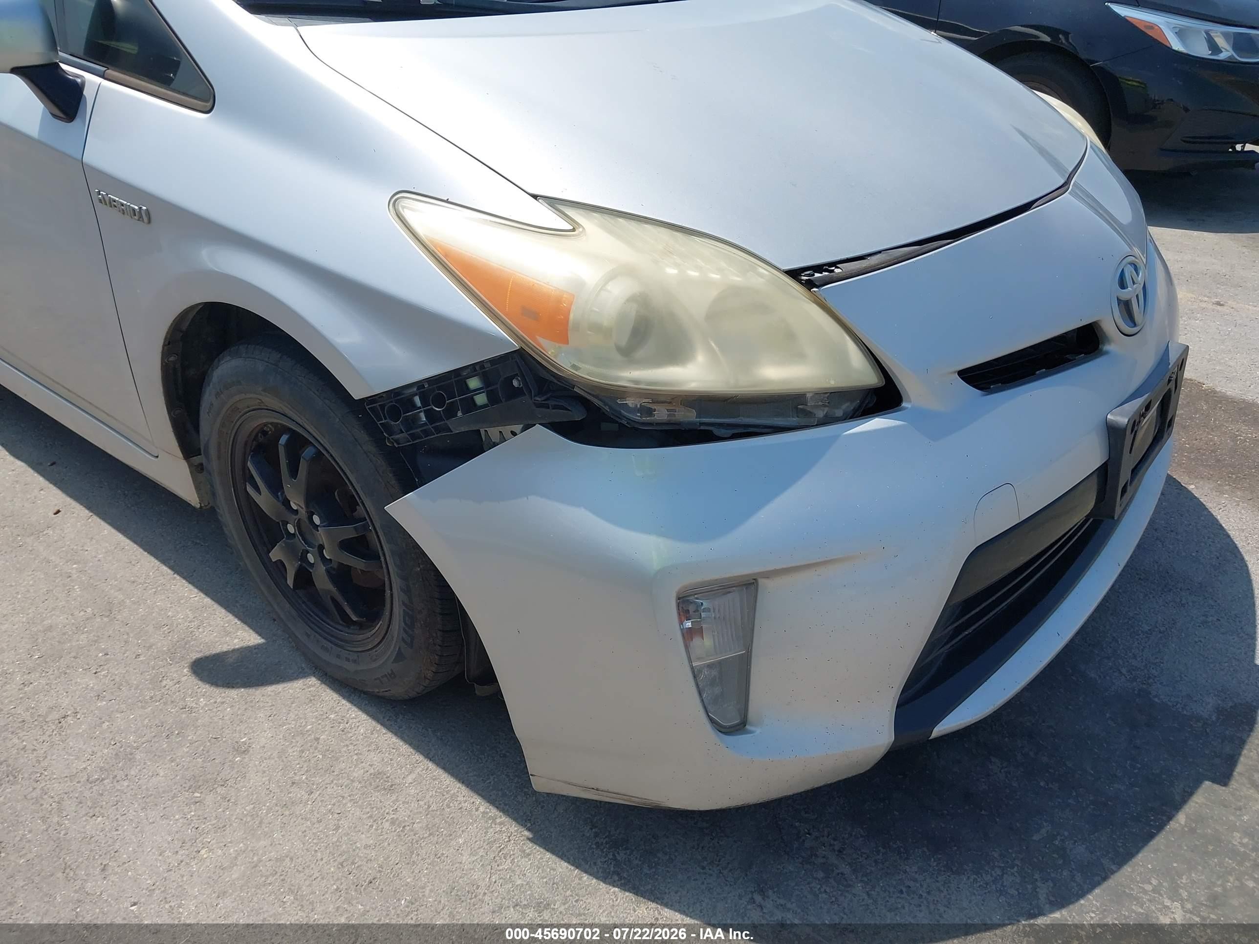 2012 Toyota Prius Three Silver vin: JTDKN3DU9C1614892