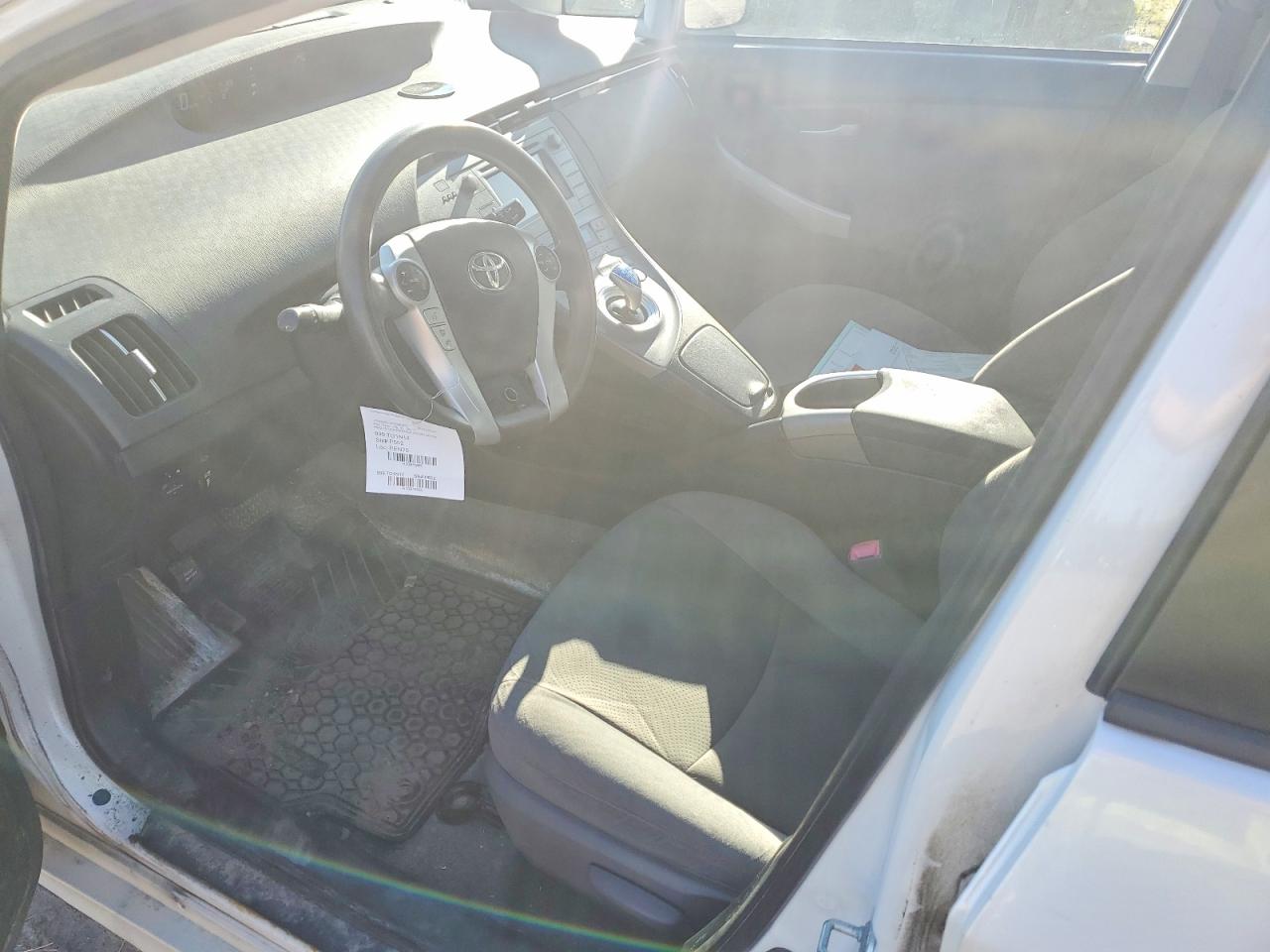 2012 Toyota Prius One White vin: JTDKN3DU9C5380472