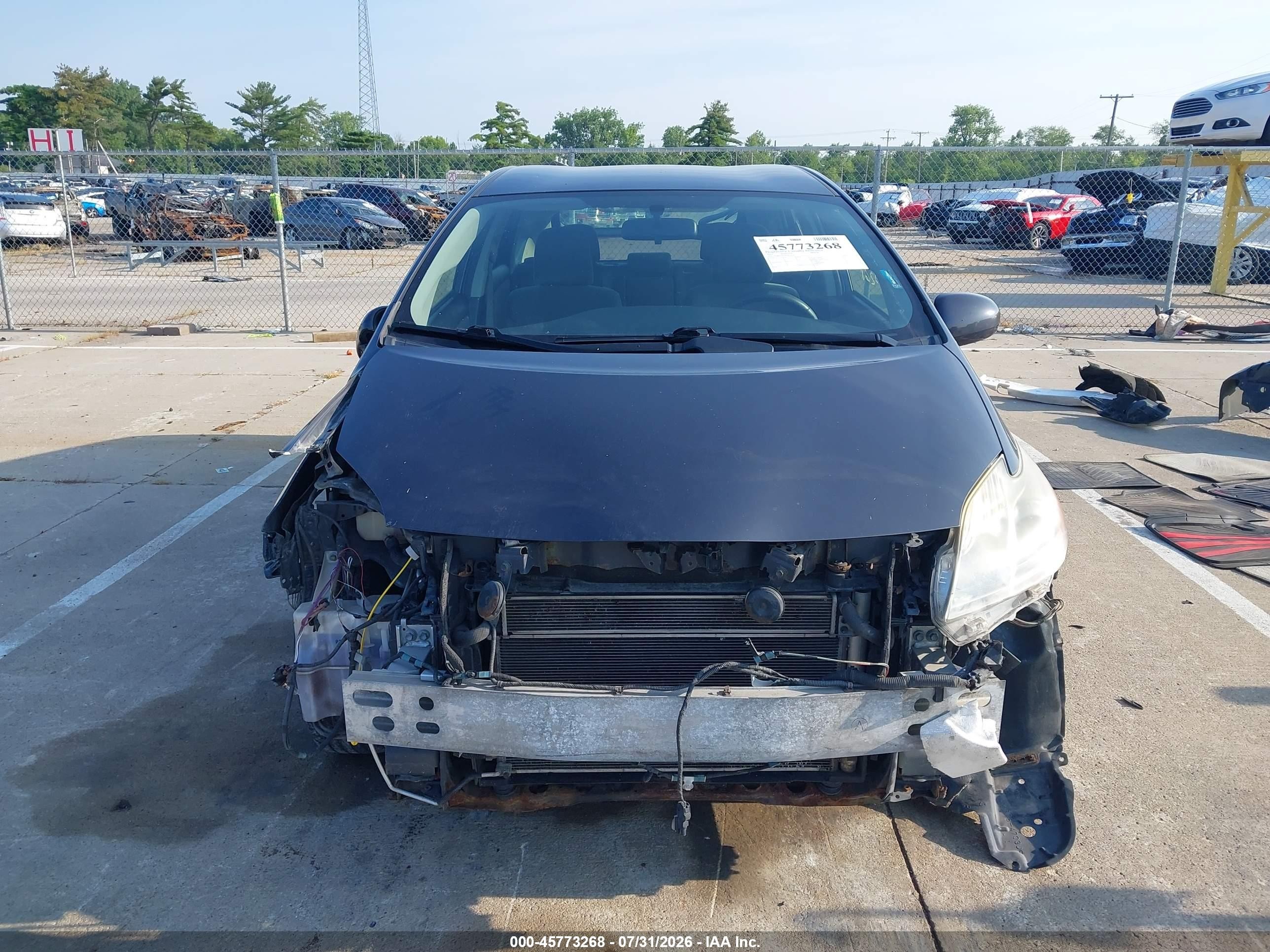 2012 Toyota Prius Two Серый vin: JTDKN3DU9C5415916