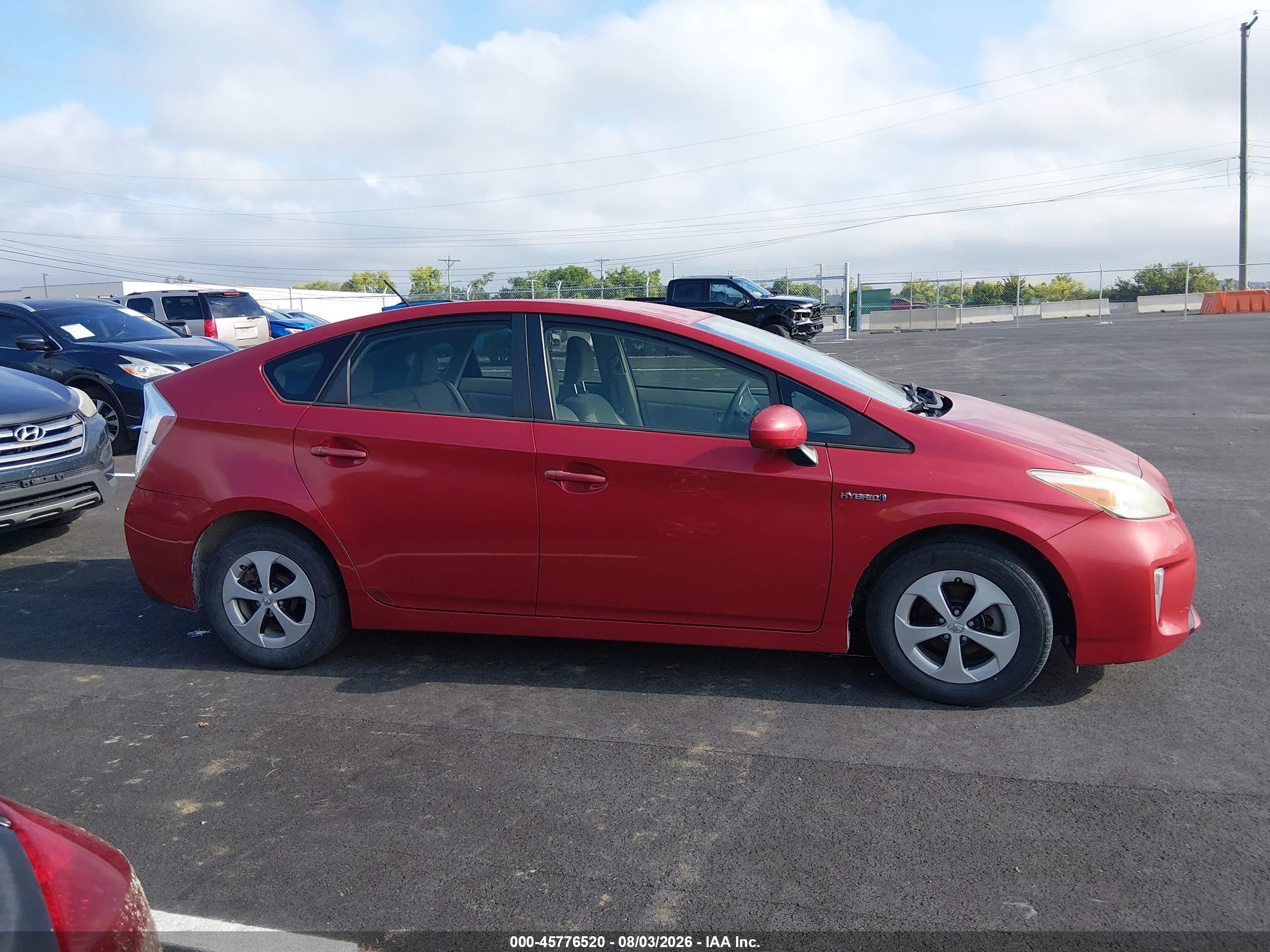 2012 Toyota Prius   Red vin: JTDKN3DU9C5453629