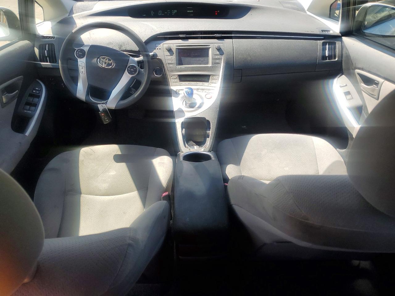 2012 Toyota Prius Three Silver vin: JTDKN3DU9C5484427
