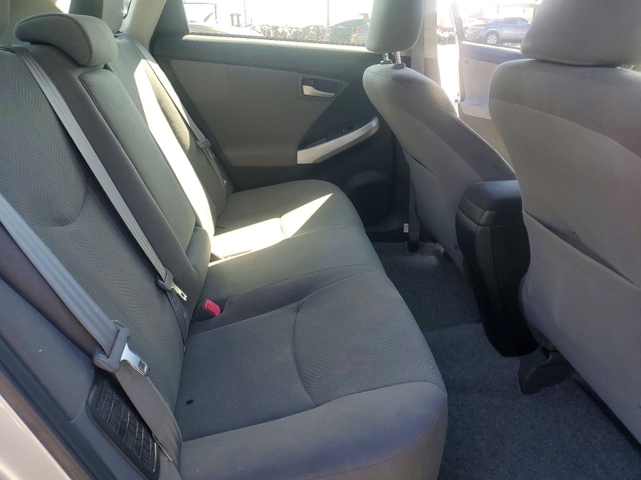 2012 Toyota Prius Three Silver vin: JTDKN3DU9C5484427