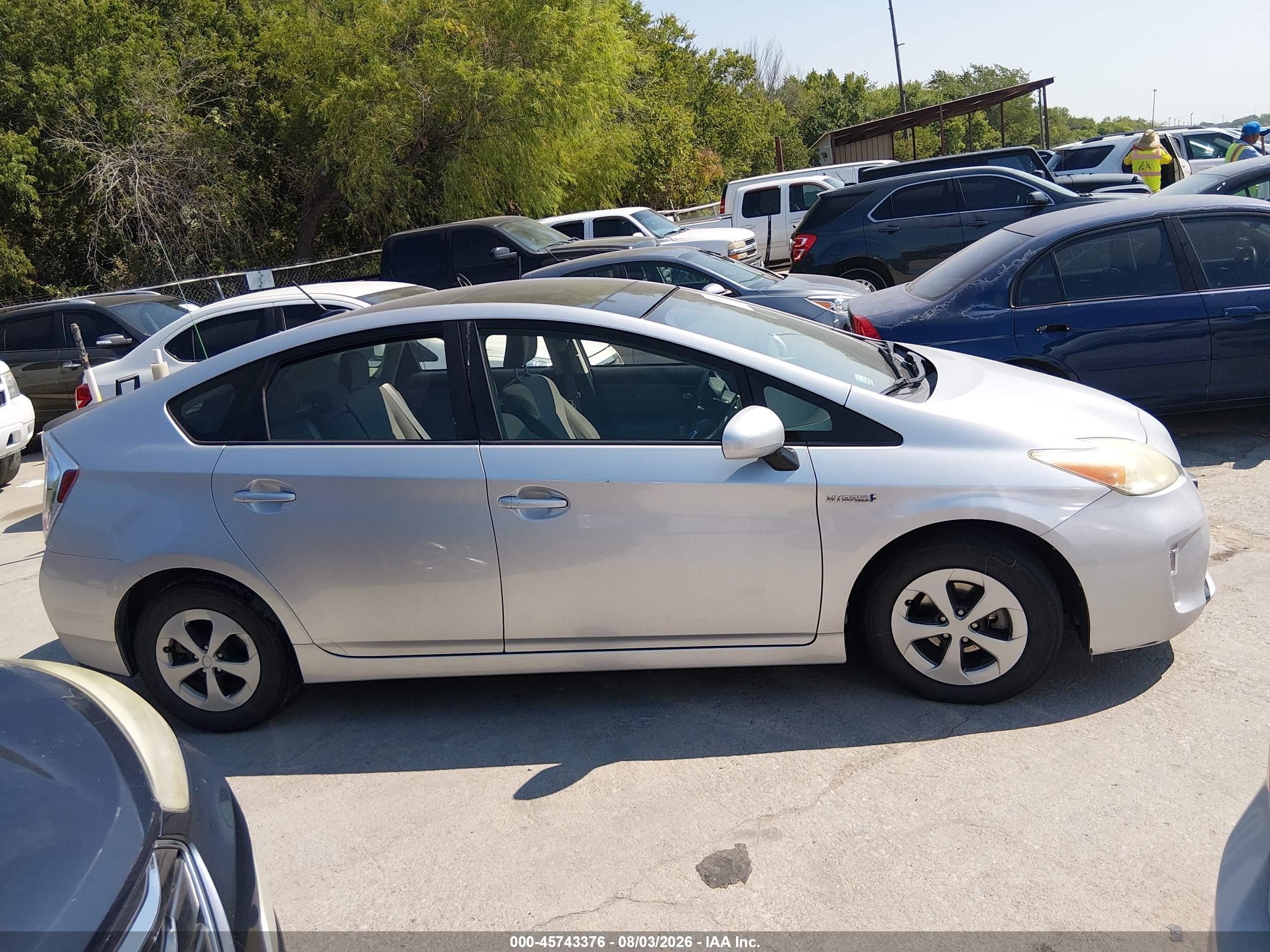 2012 Toyota Prius Three Silver vin: JTDKN3DU9C5502926