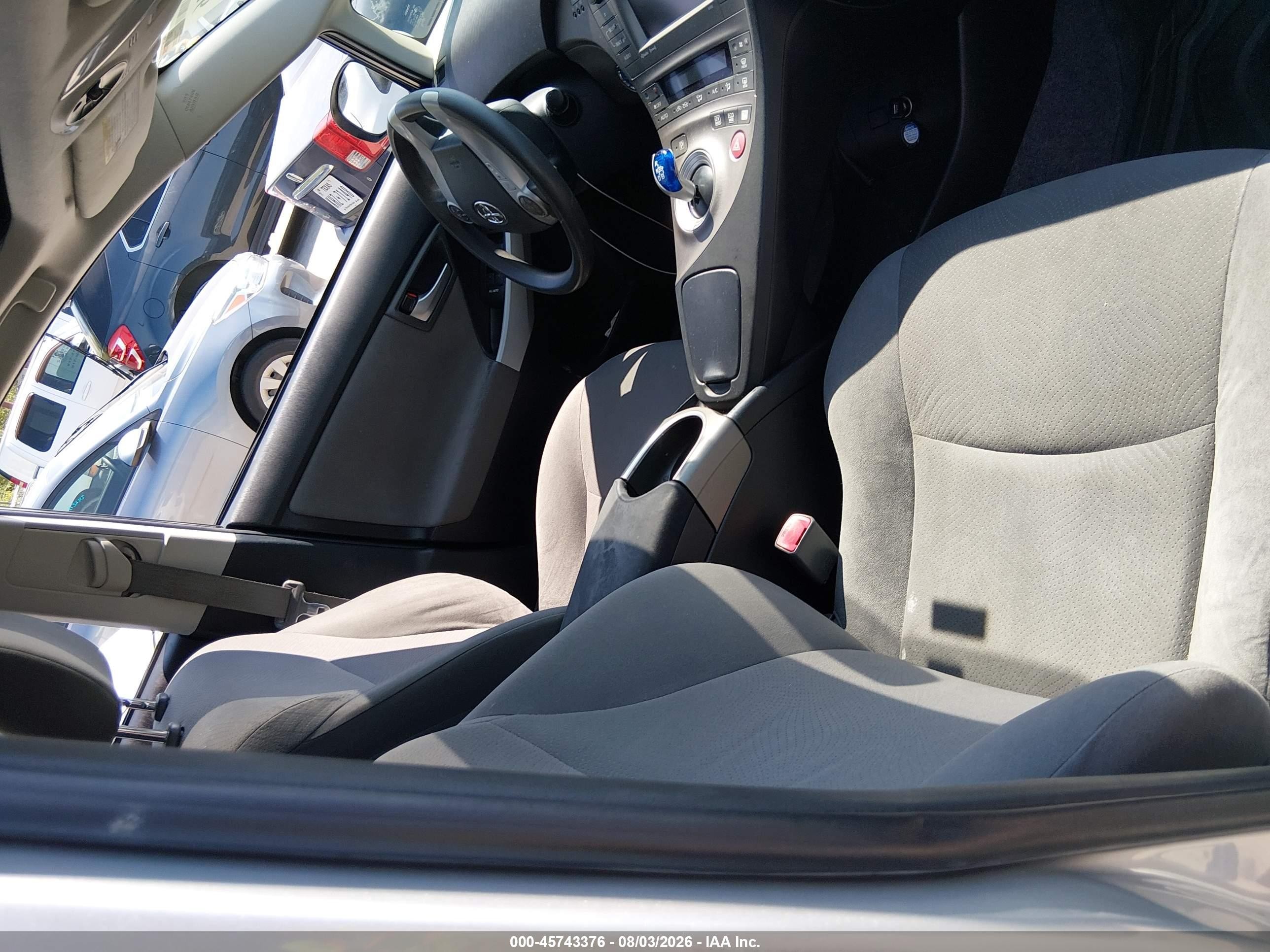 2012 Toyota Prius Three Silver vin: JTDKN3DU9C5502926