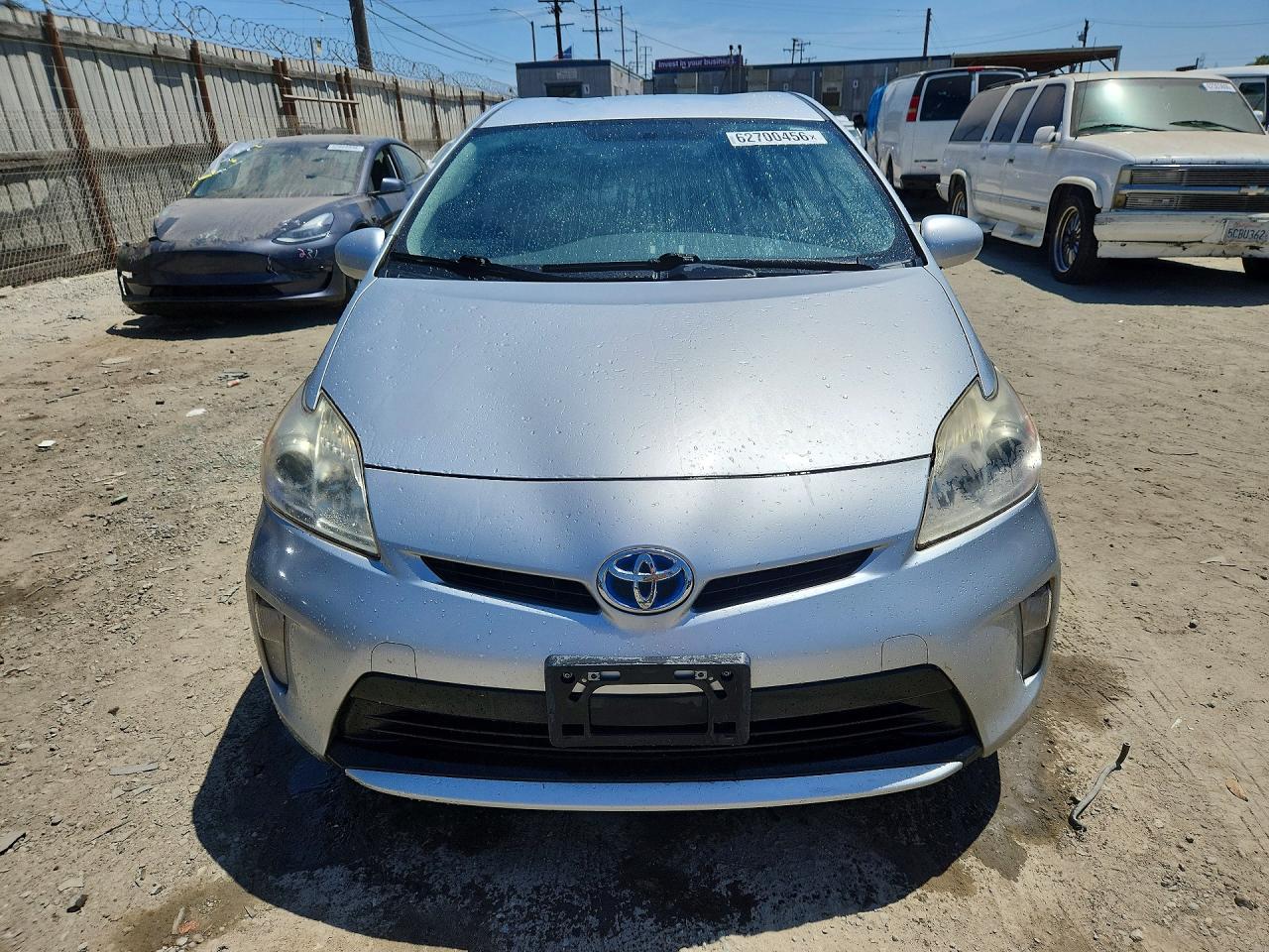2012 Toyota Prius Two Серебряный vin: JTDKN3DU9C5513182