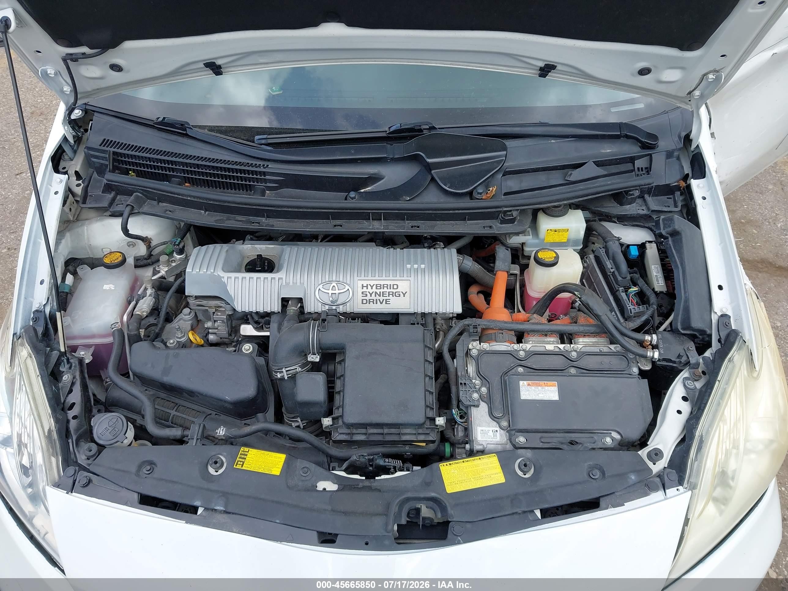 2013 Toyota Prius Two White vin: JTDKN3DU9D0340455