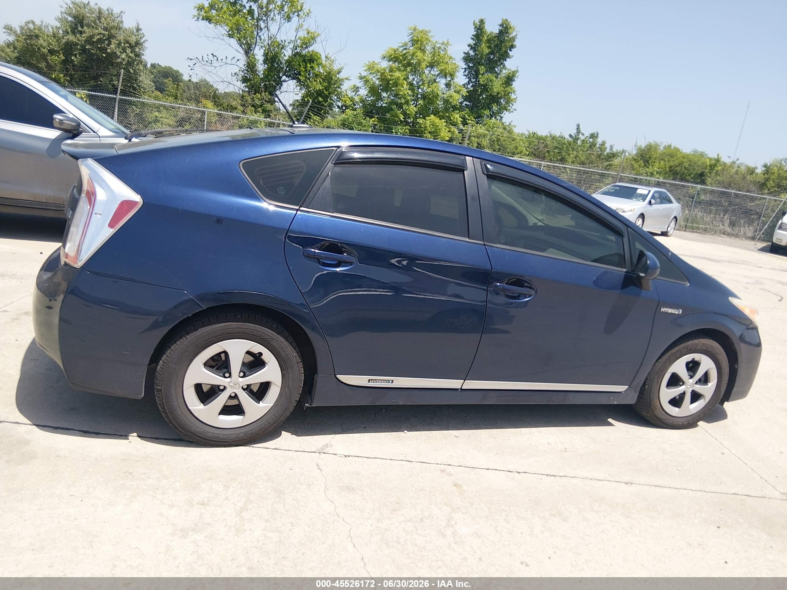 2013 Toyota Prius Three Синий vin: JTDKN3DU9D0340682