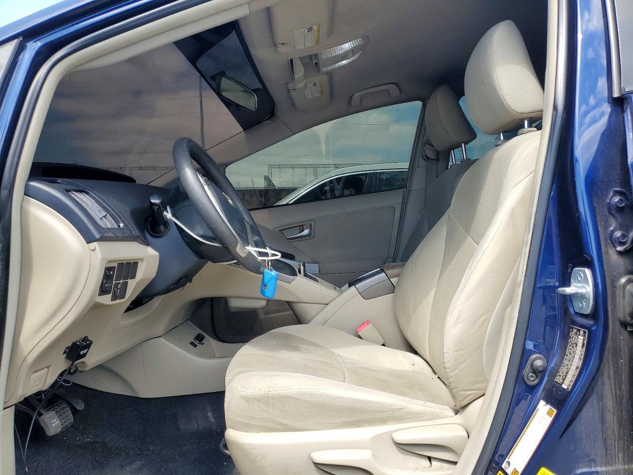2013 Toyota Prius Two Blue vin: JTDKN3DU9D1618488