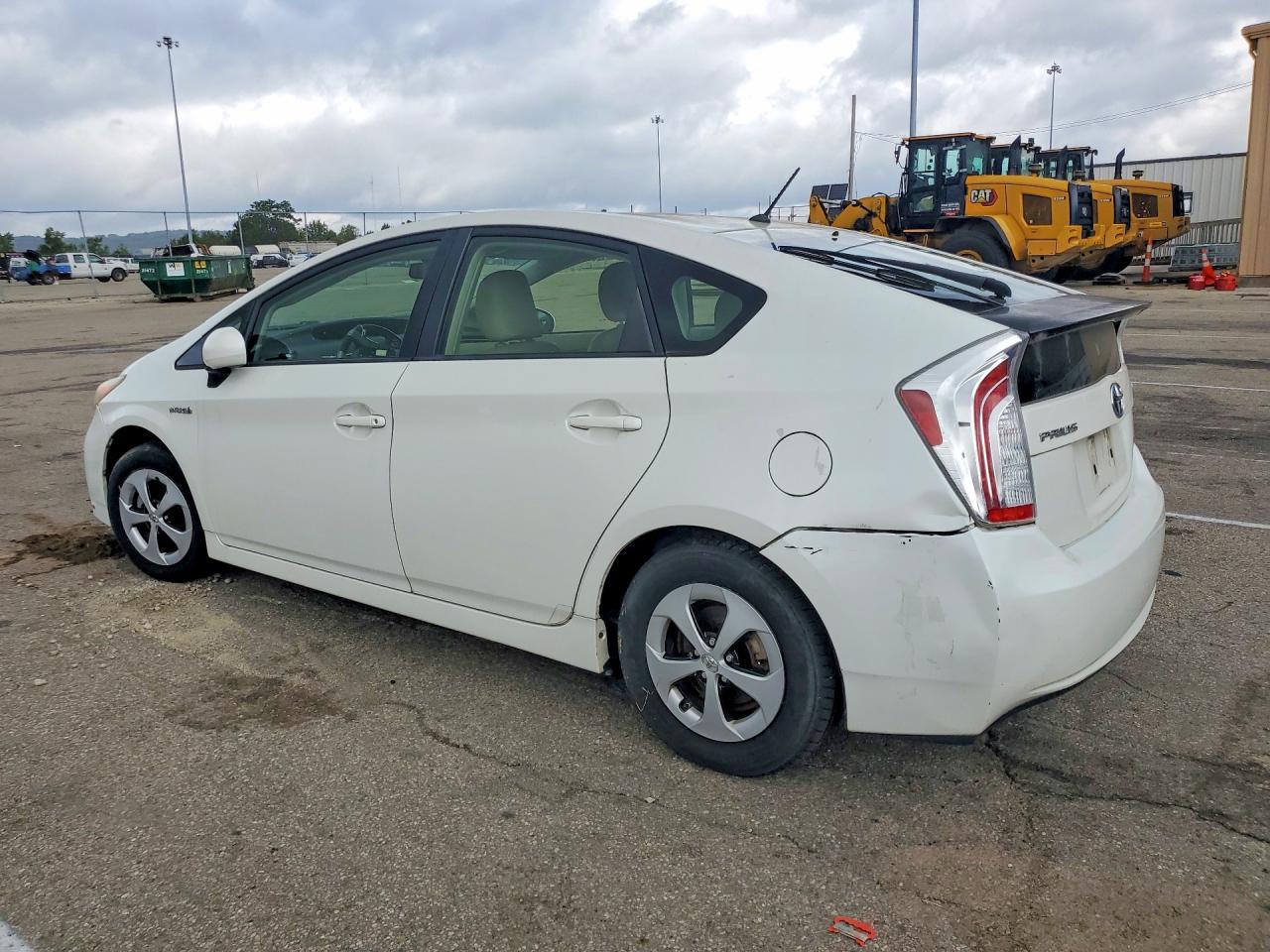 2013 Toyota Prius Two White vin: JTDKN3DU9D1641706
