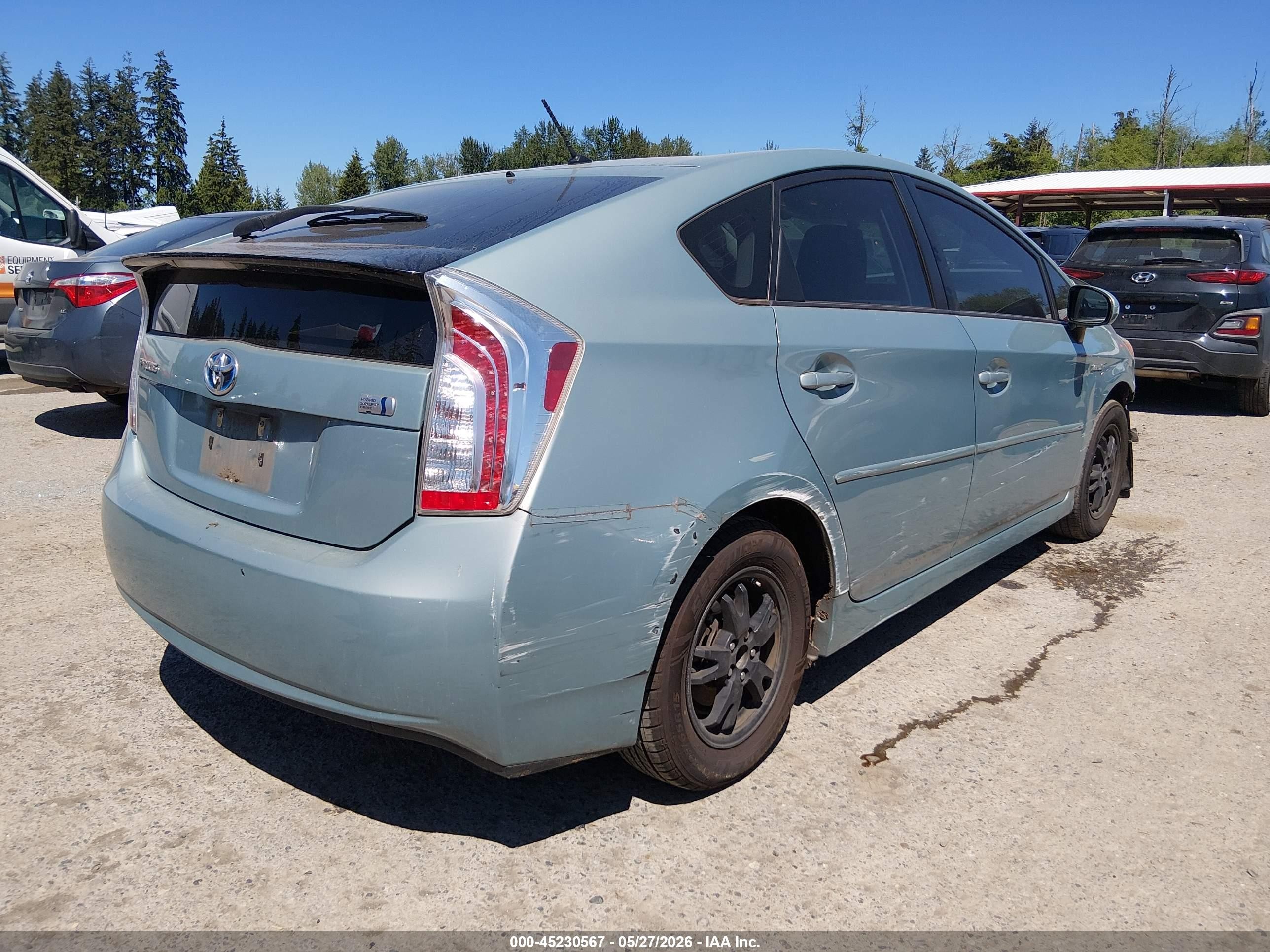 2013 Toyota Prius Two Синий vin: JTDKN3DU9D5571651