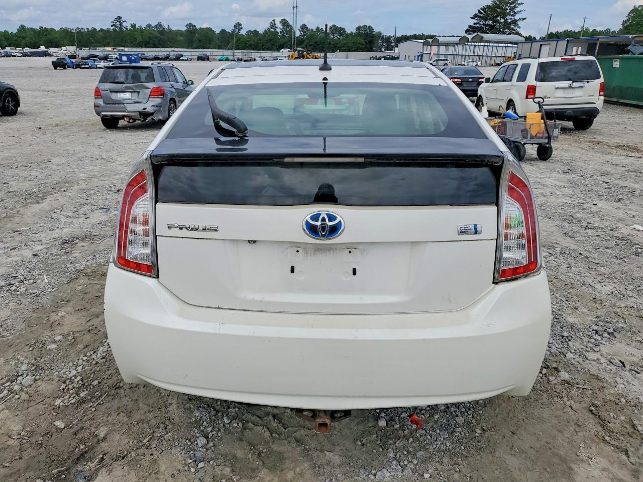 2013 Toyota Prius Four White vin: JTDKN3DU9D5597652