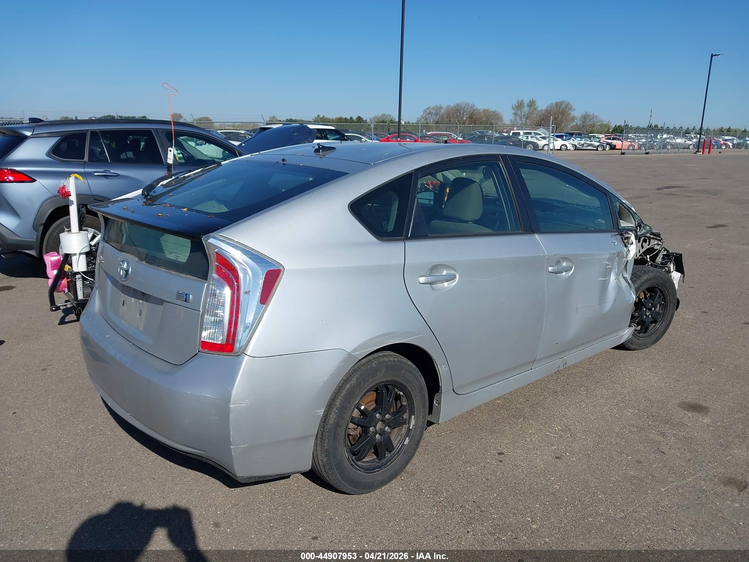 2013 Toyota Prius Three Silver vin: JTDKN3DU9D5616362