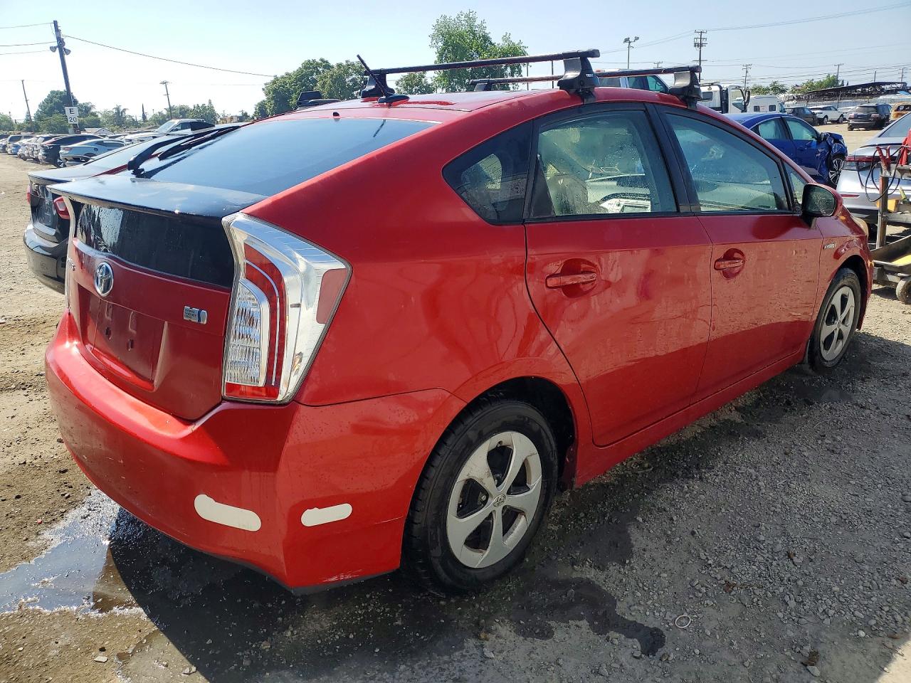 2013 Toyota Prius Three Red vin: JTDKN3DU9D5652990