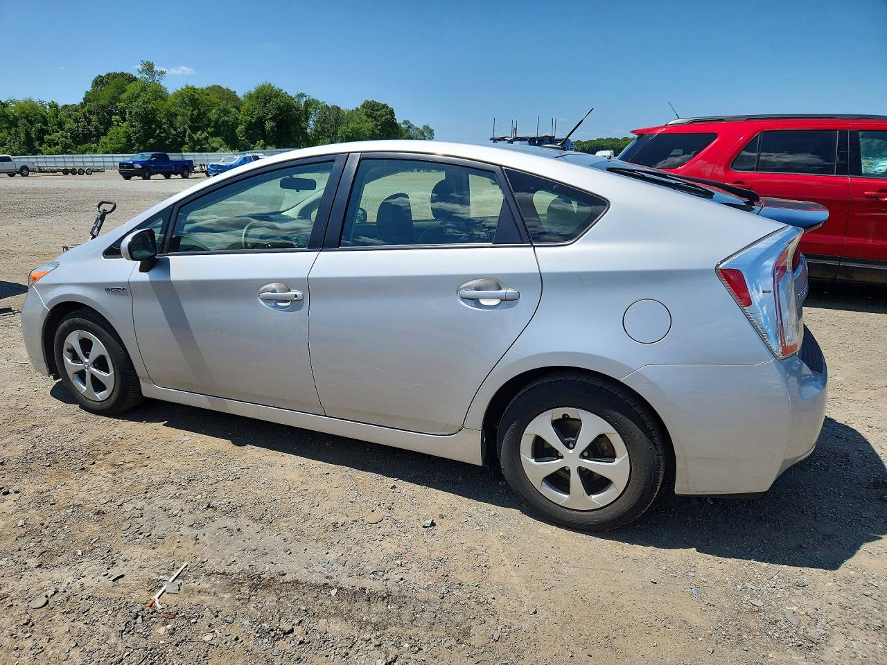 2015 Toyota Prius Three Серебряный vin: JTDKN3DU9F0405050