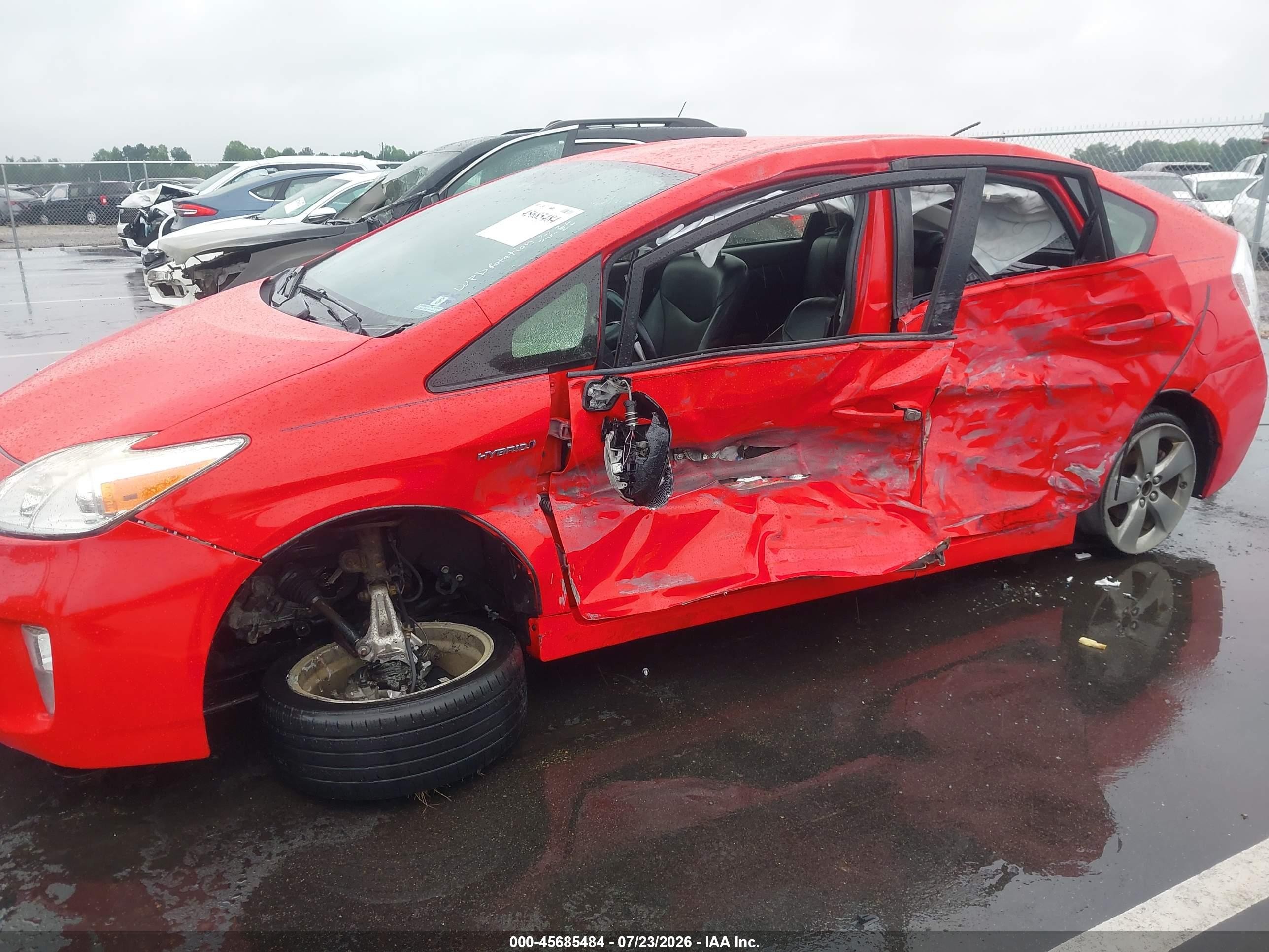 2015 Toyota Prius Persona Series Special Edition Red vin: JTDKN3DU9F0417103
