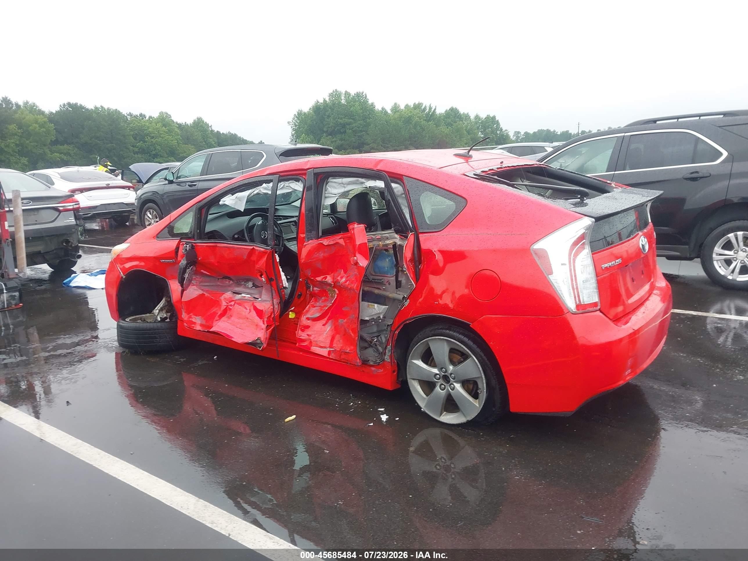 2015 Toyota Prius Persona Series Special Edition Red vin: JTDKN3DU9F0417103