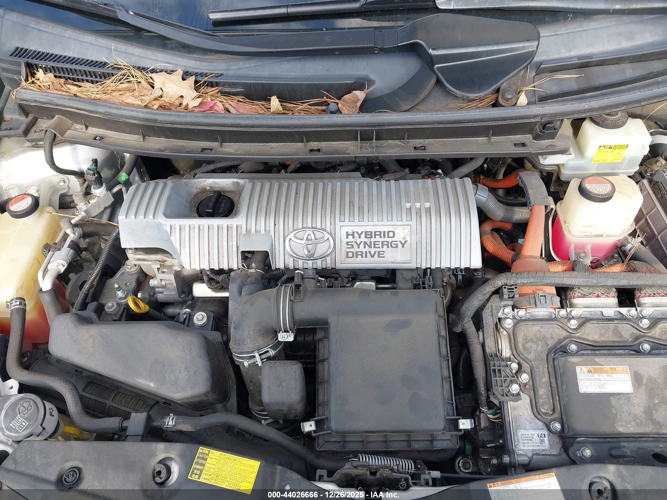 2015 Toyota Prius Two Серый vin: JTDKN3DU9F0448755
