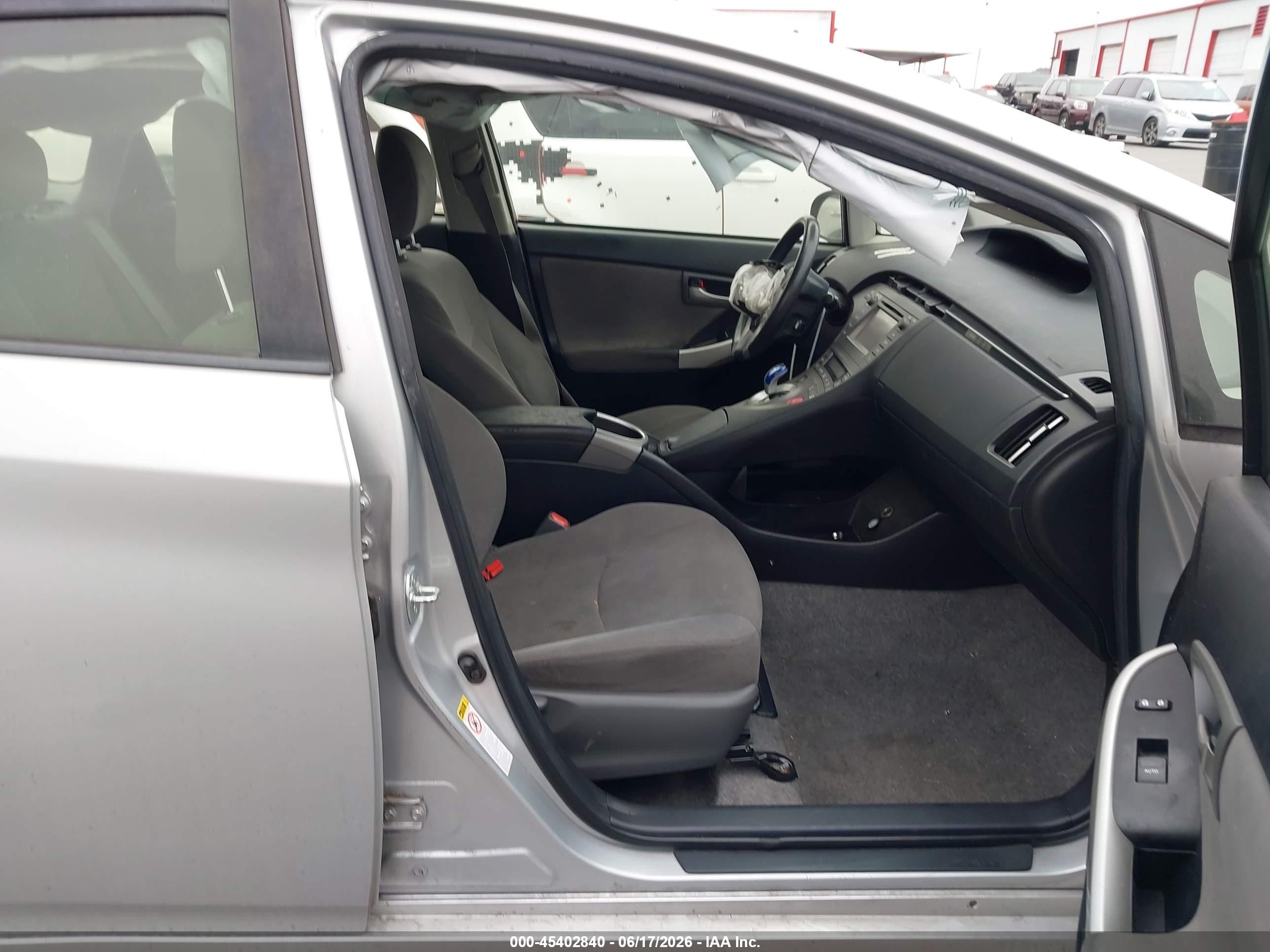 2015 Toyota Prius Two Silver vin: JTDKN3DU9F0456578