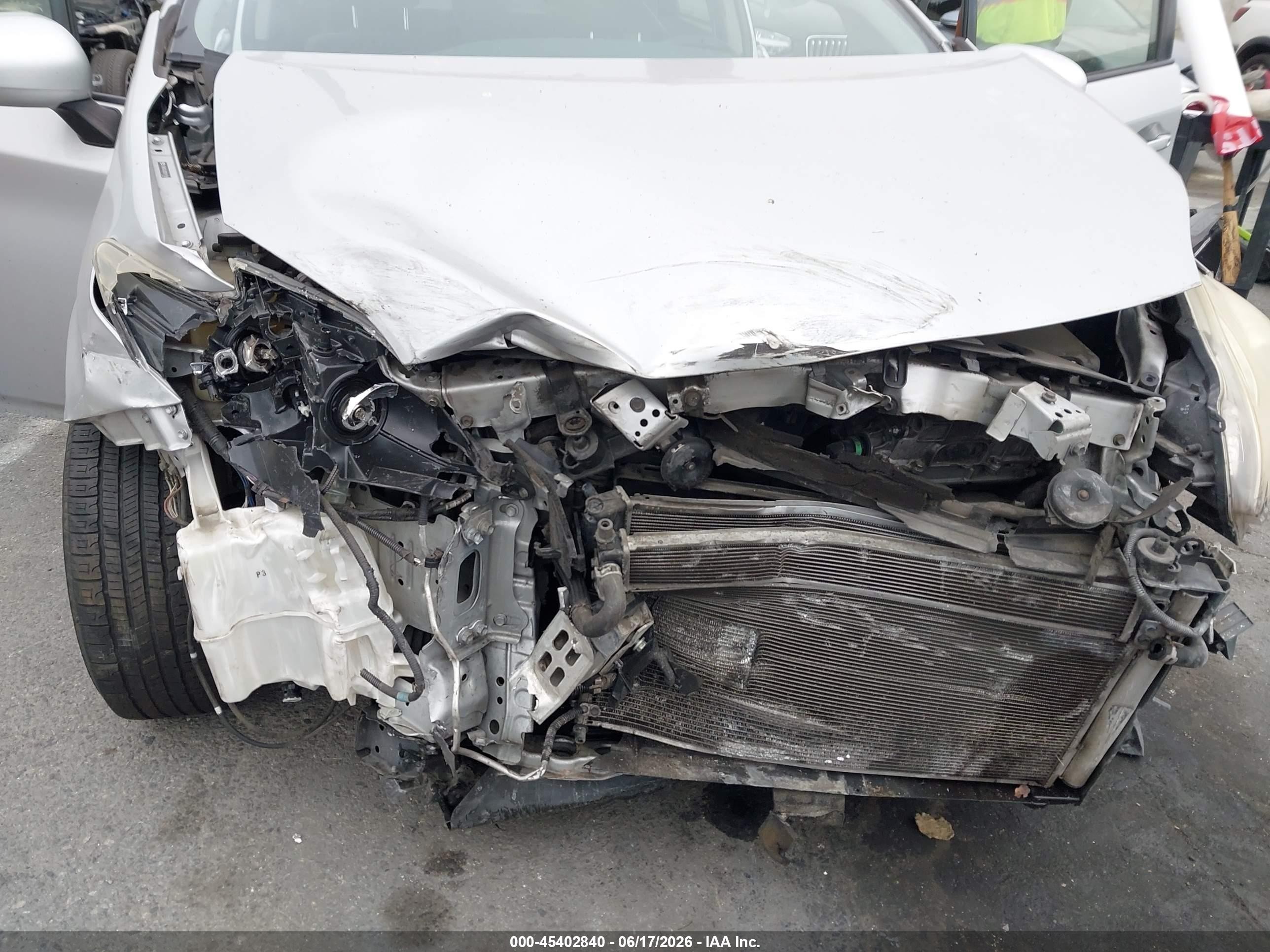 2015 Toyota Prius Two Silver vin: JTDKN3DU9F0456578