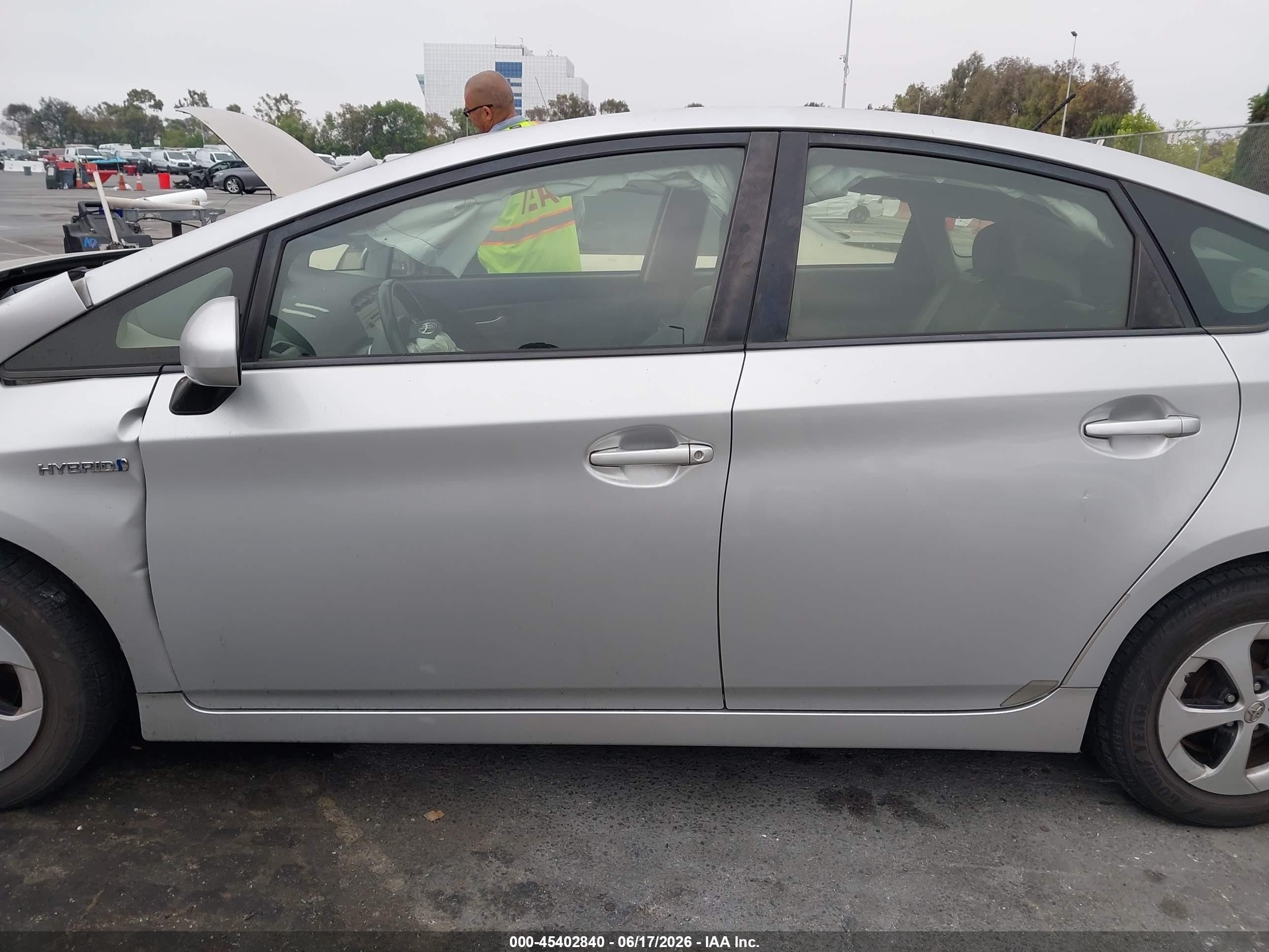 2015 Toyota Prius Two Silver vin: JTDKN3DU9F0456578