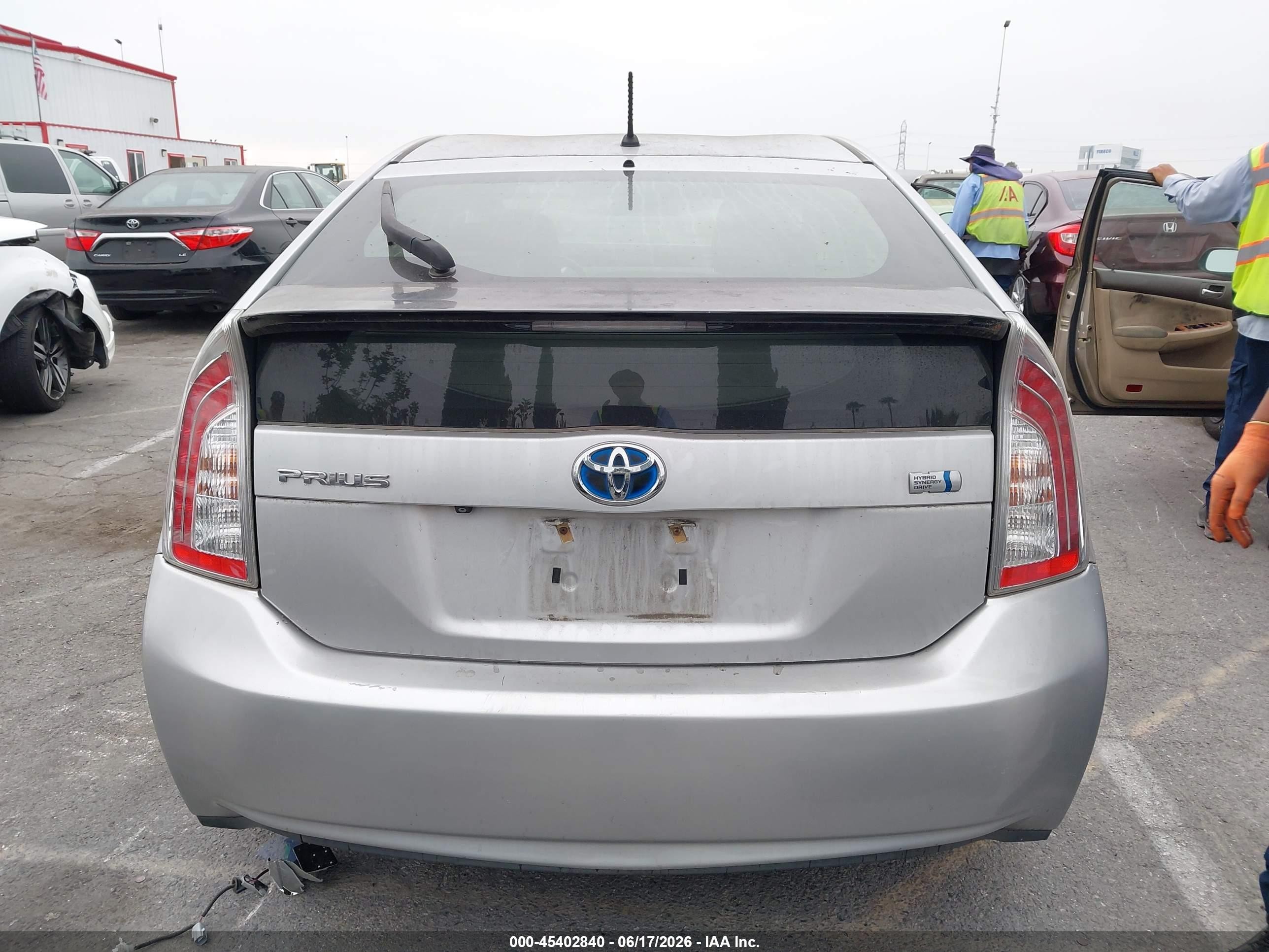 2015 Toyota Prius Two Silver vin: JTDKN3DU9F0456578