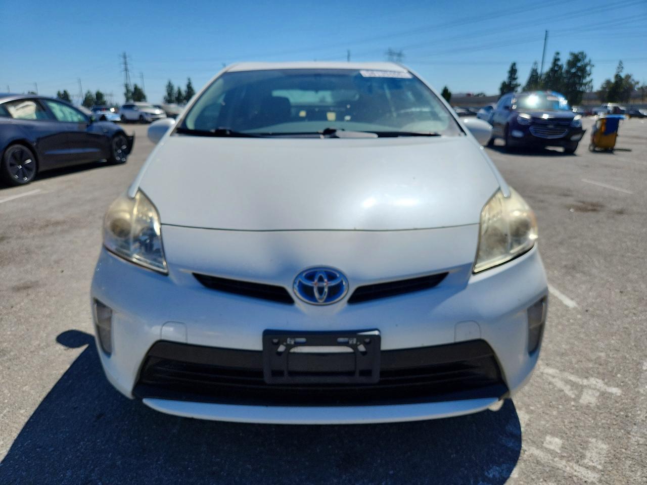2015 Toyota Prius Two White vin: JTDKN3DU9F0464941