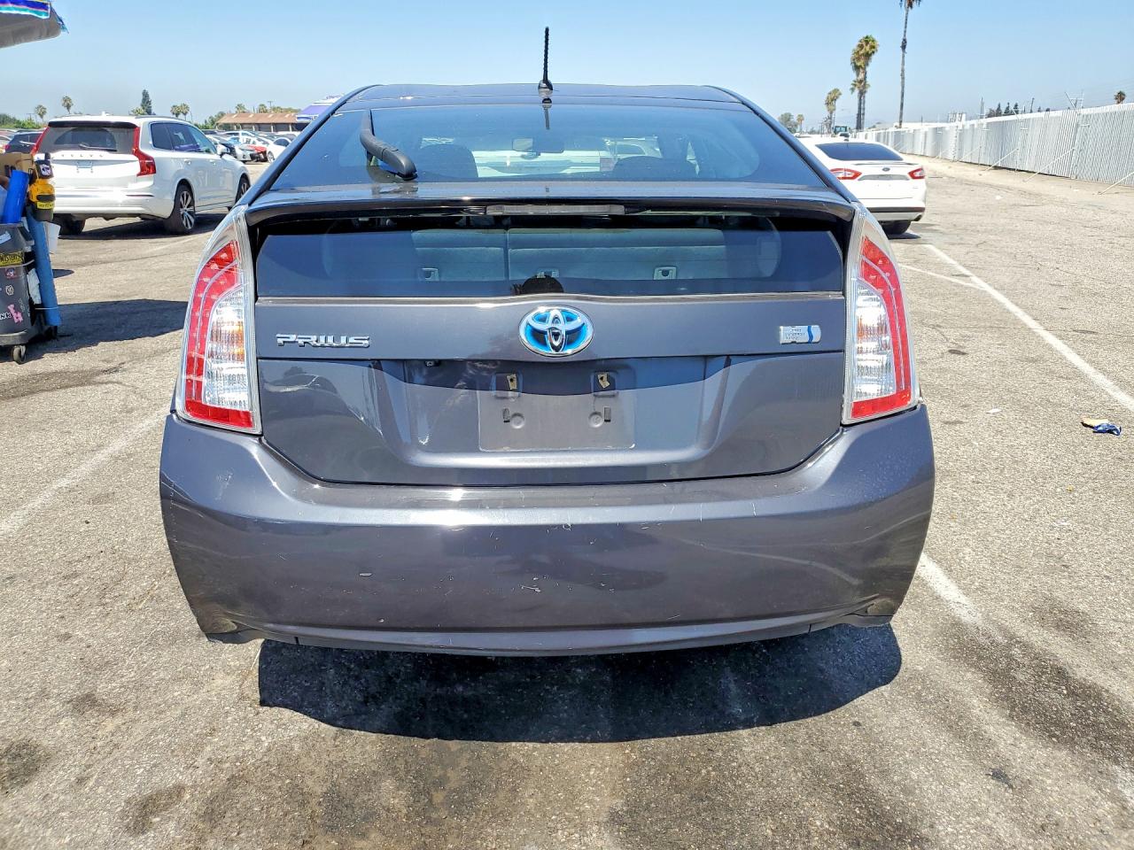 2015 Toyota Prius Two Gray vin: JTDKN3DU9F0470187