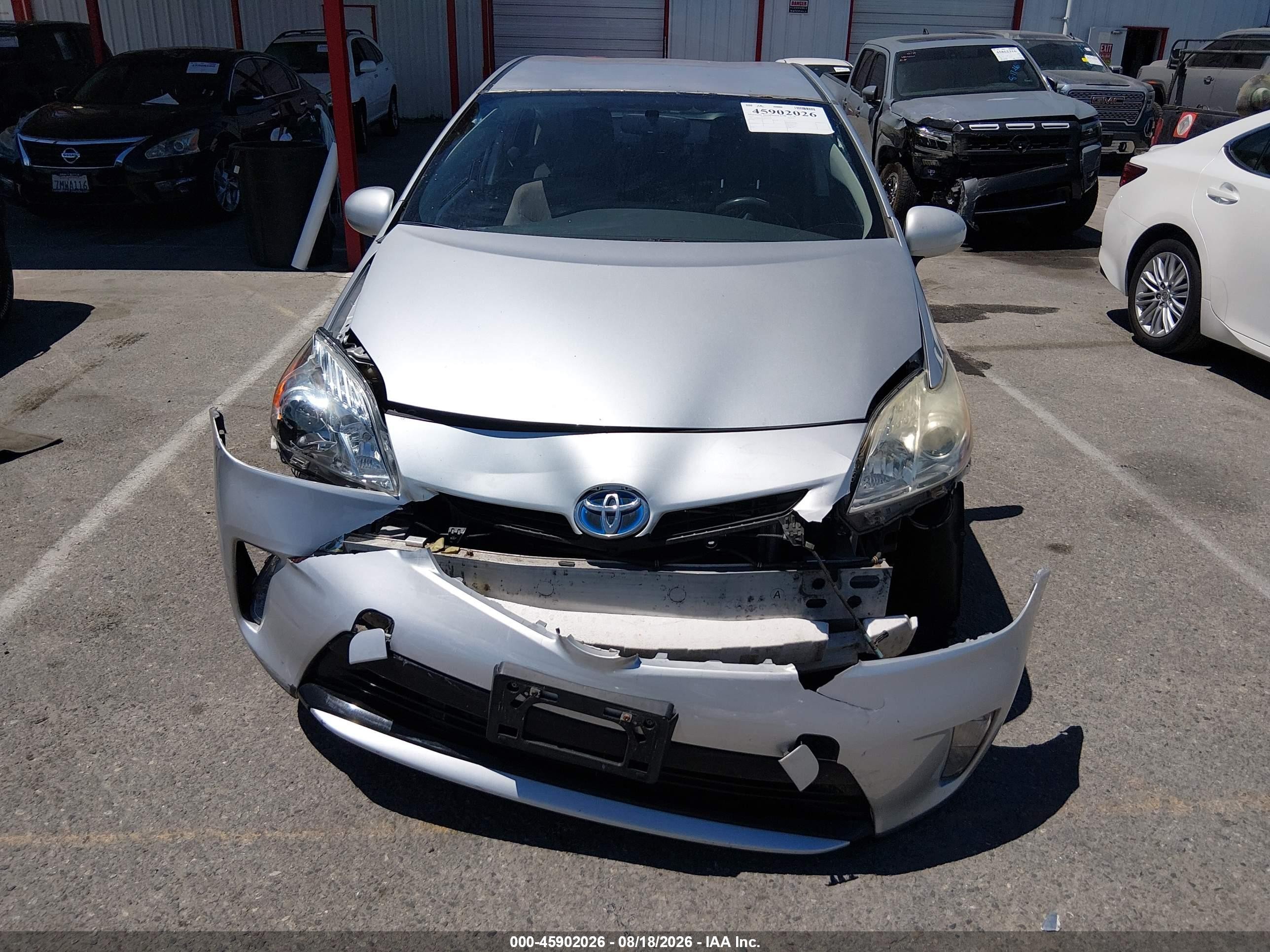 2015 Toyota Prius Two Серебряный vin: JTDKN3DU9F0475891