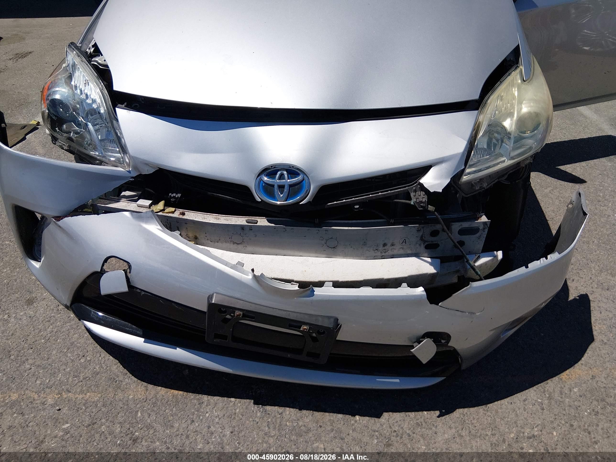 2015 Toyota Prius Two Серебряный vin: JTDKN3DU9F0475891