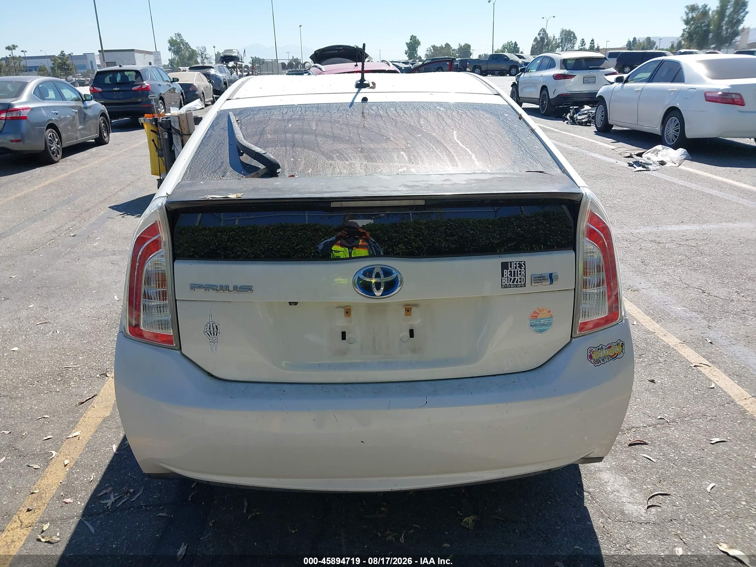 2015 Toyota Prius Four White vin: JTDKN3DU9F0481853