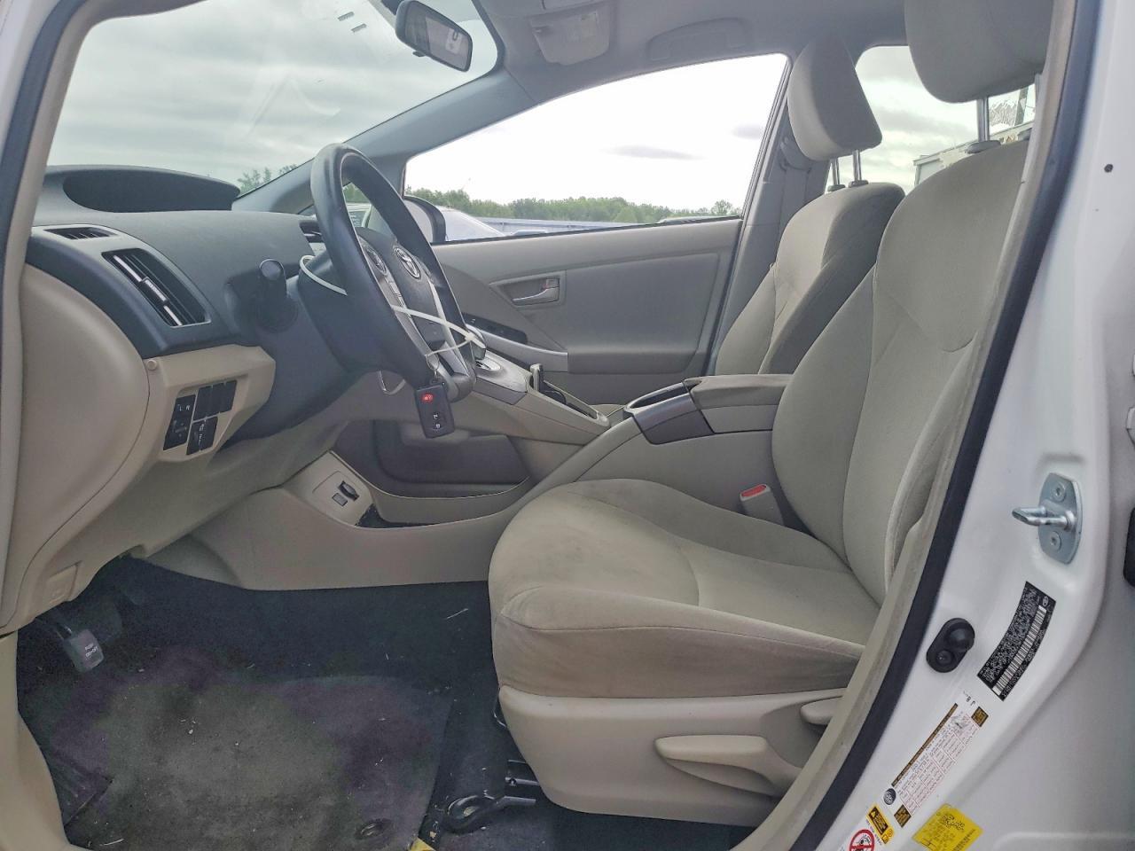 2015 Toyota Prius Two White vin: JTDKN3DU9F1879459