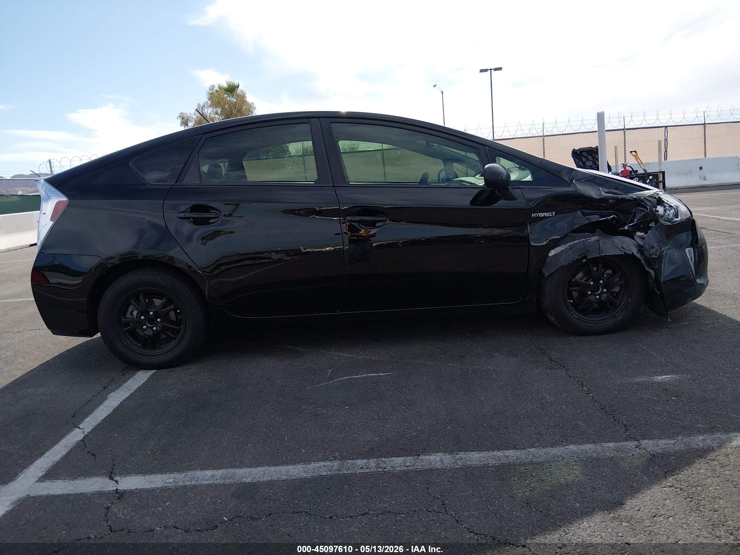 2015 Toyota Prius   Черный vin: JTDKN3DU9F1929227