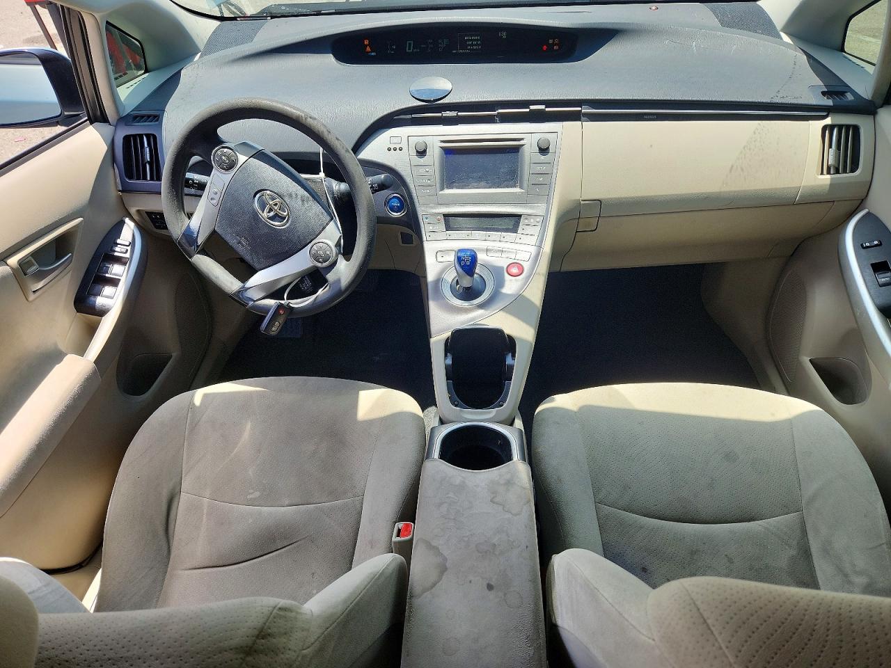 2015 Toyota Prius Two Зеленый vin: JTDKN3DU9F1941880