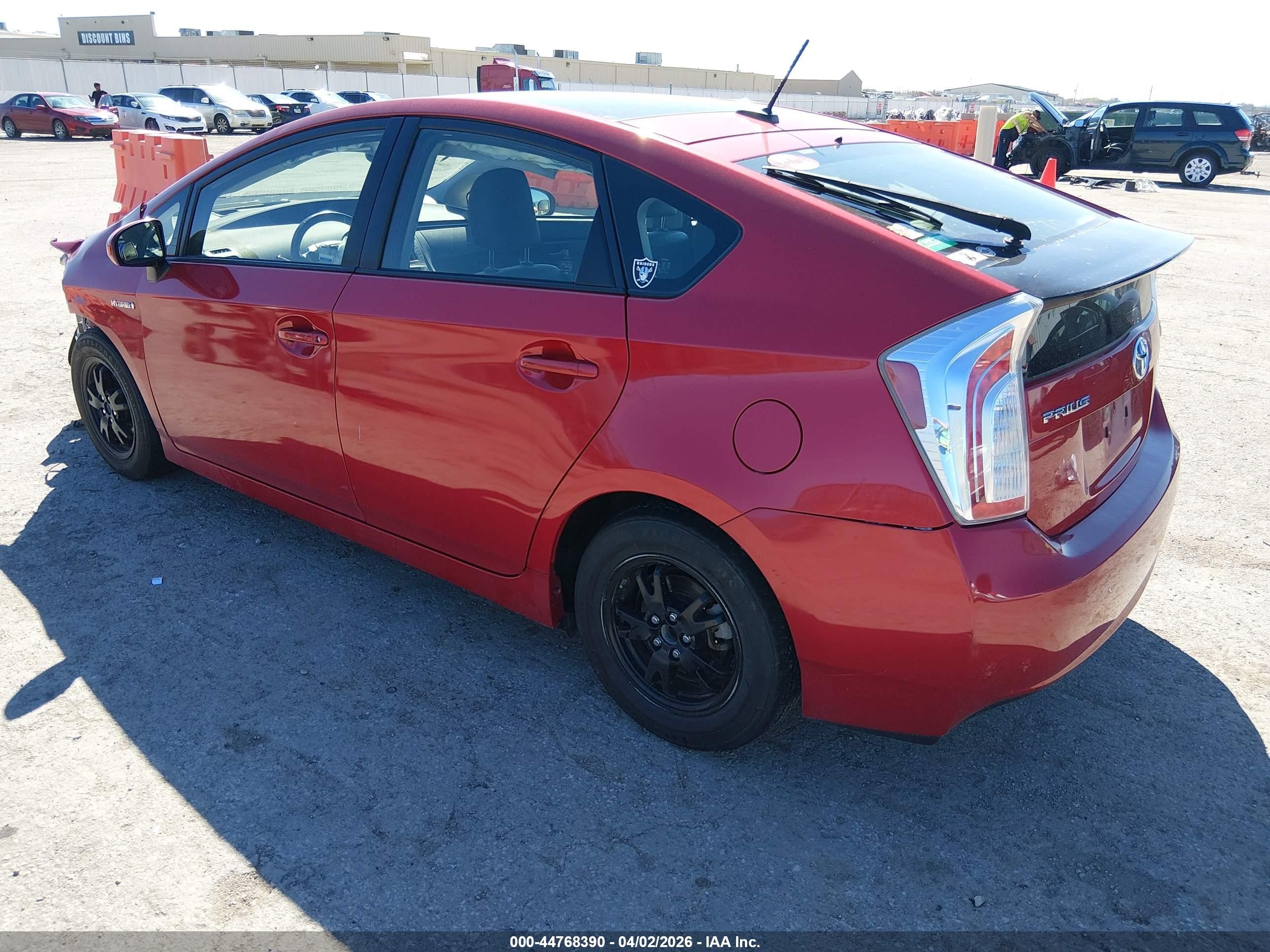 2015 Toyota Prius Four Red vin: JTDKN3DU9F1957979