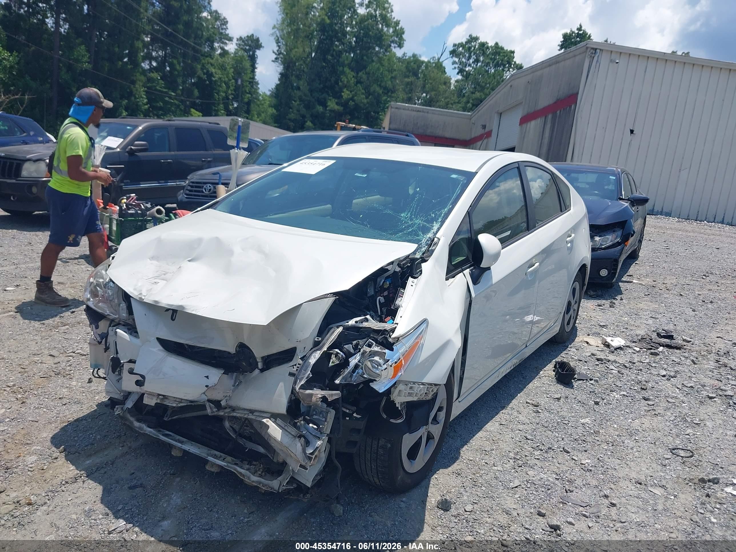 2015 Toyota Prius Two White vin: JTDKN3DU9F1973115