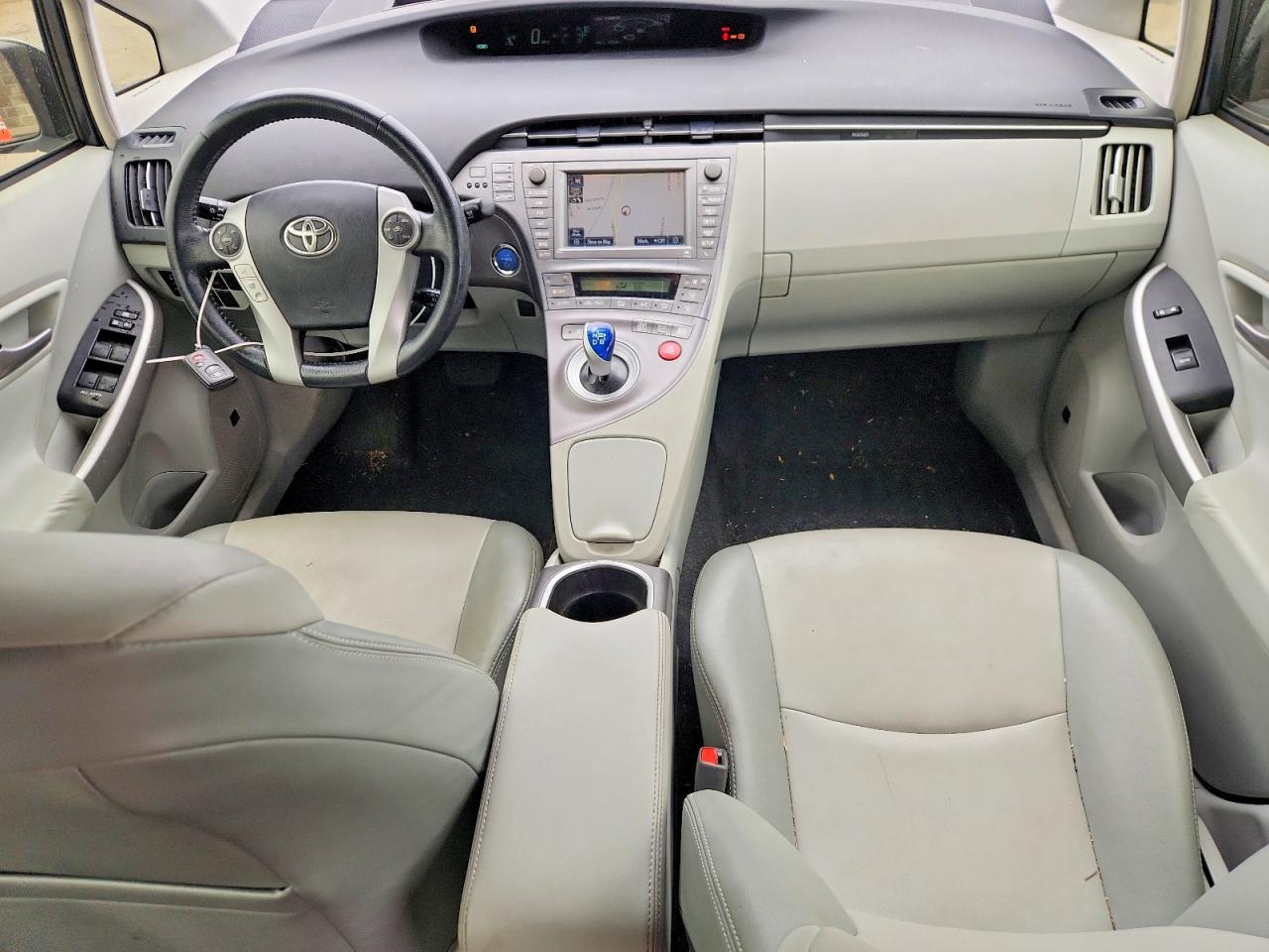 2015 Toyota Prius Four Gray vin: JTDKN3DU9F1973678