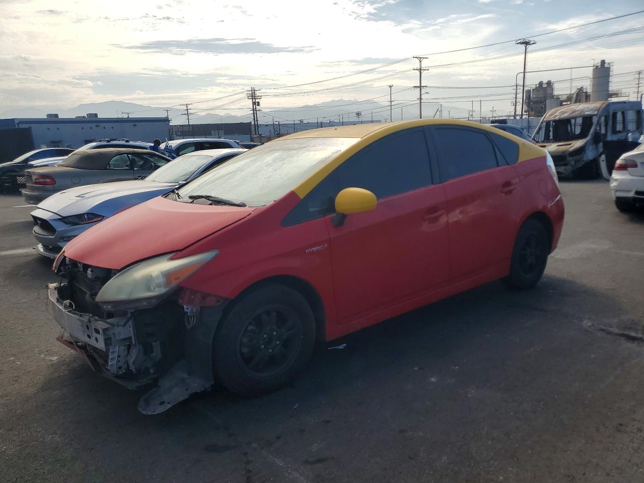 2015 Toyota Prius Two Two Tone vin: JTDKN3DU9F1980937