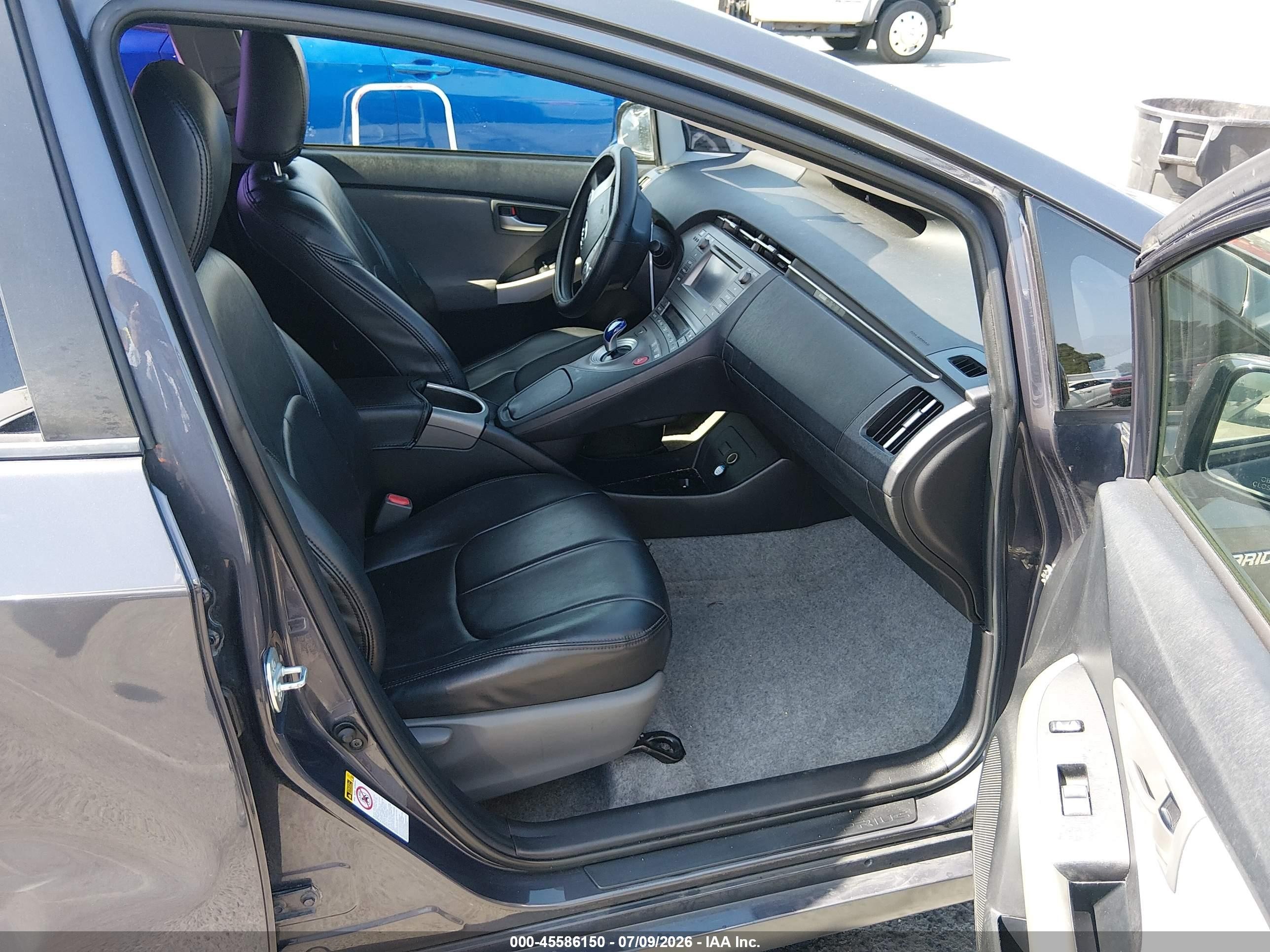 2015 Toyota Prius Two Gray vin: JTDKN3DU9F1987323